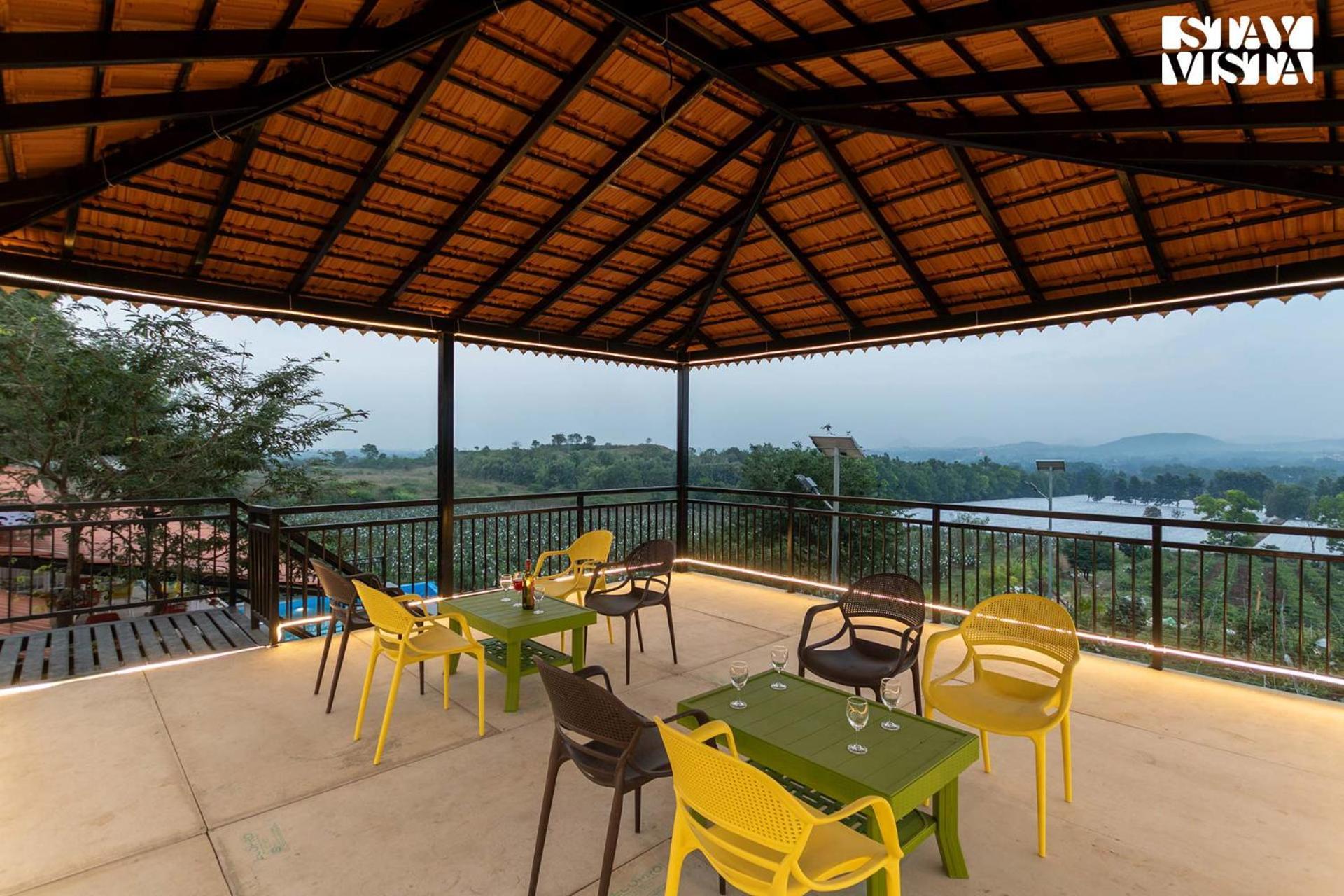 Villa Stayvista's Harvest Haven - Pool-view With Deck & Machan Near Sula
