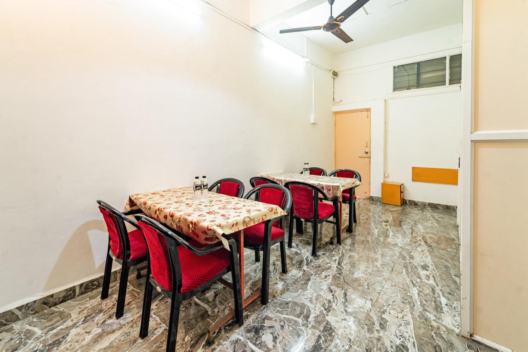 Itsy Mansi Hotel 3*