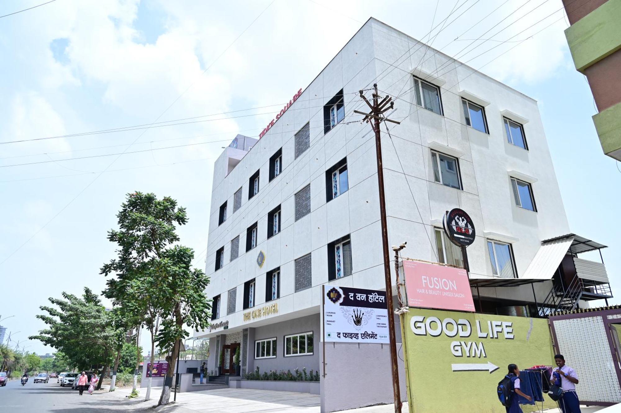 Hotel The One 4*