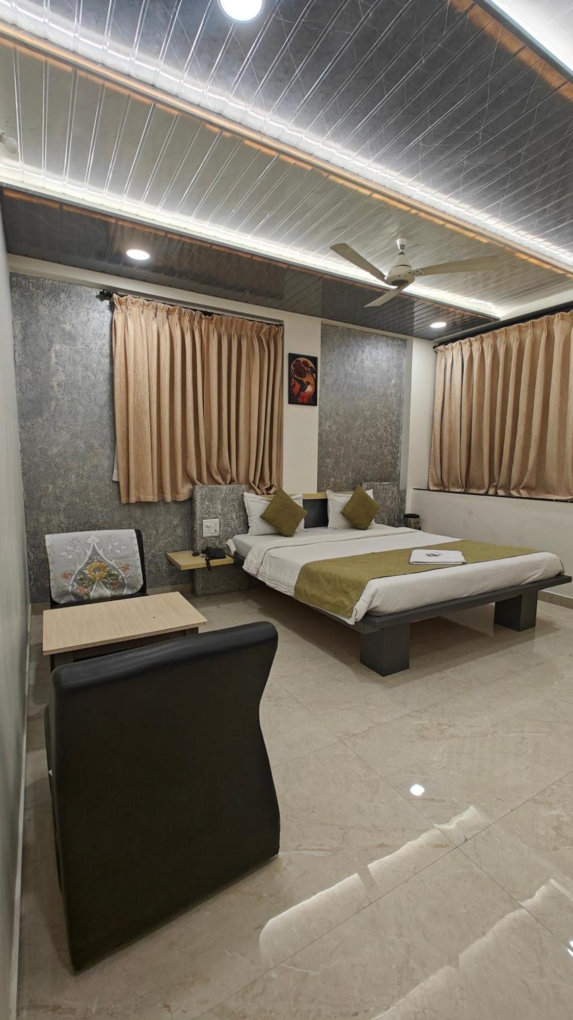 Cool Palace Nashik
