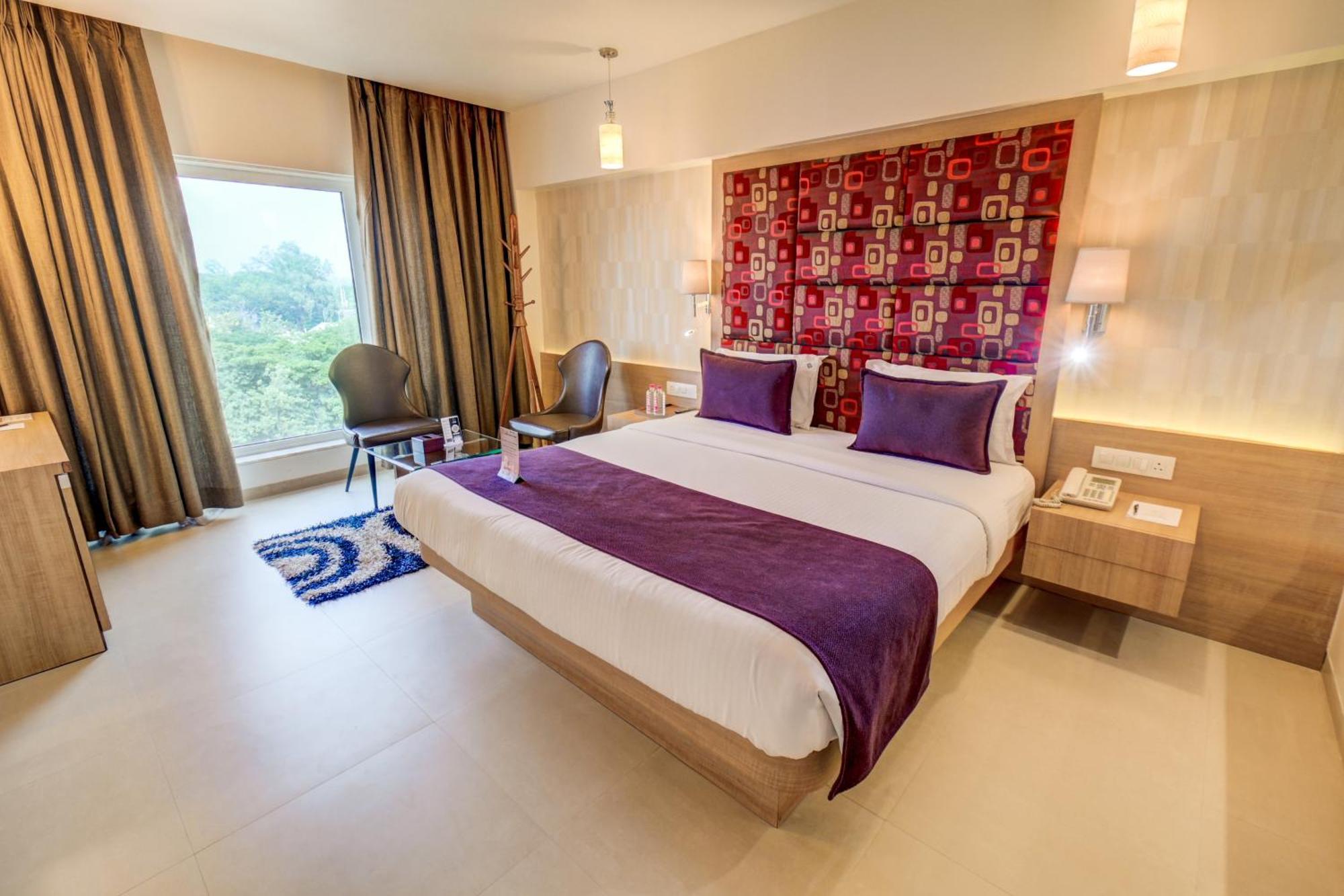 Hotel The Ssk Solitaire & Banquets Nashik