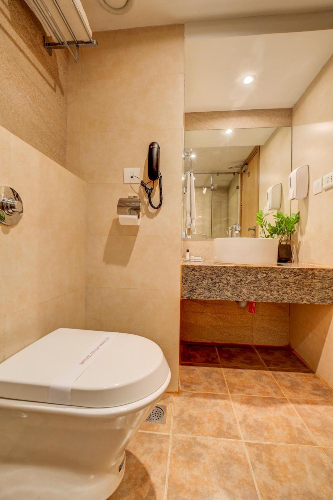 Hotel The Ssk Solitaire & Banquets 3*