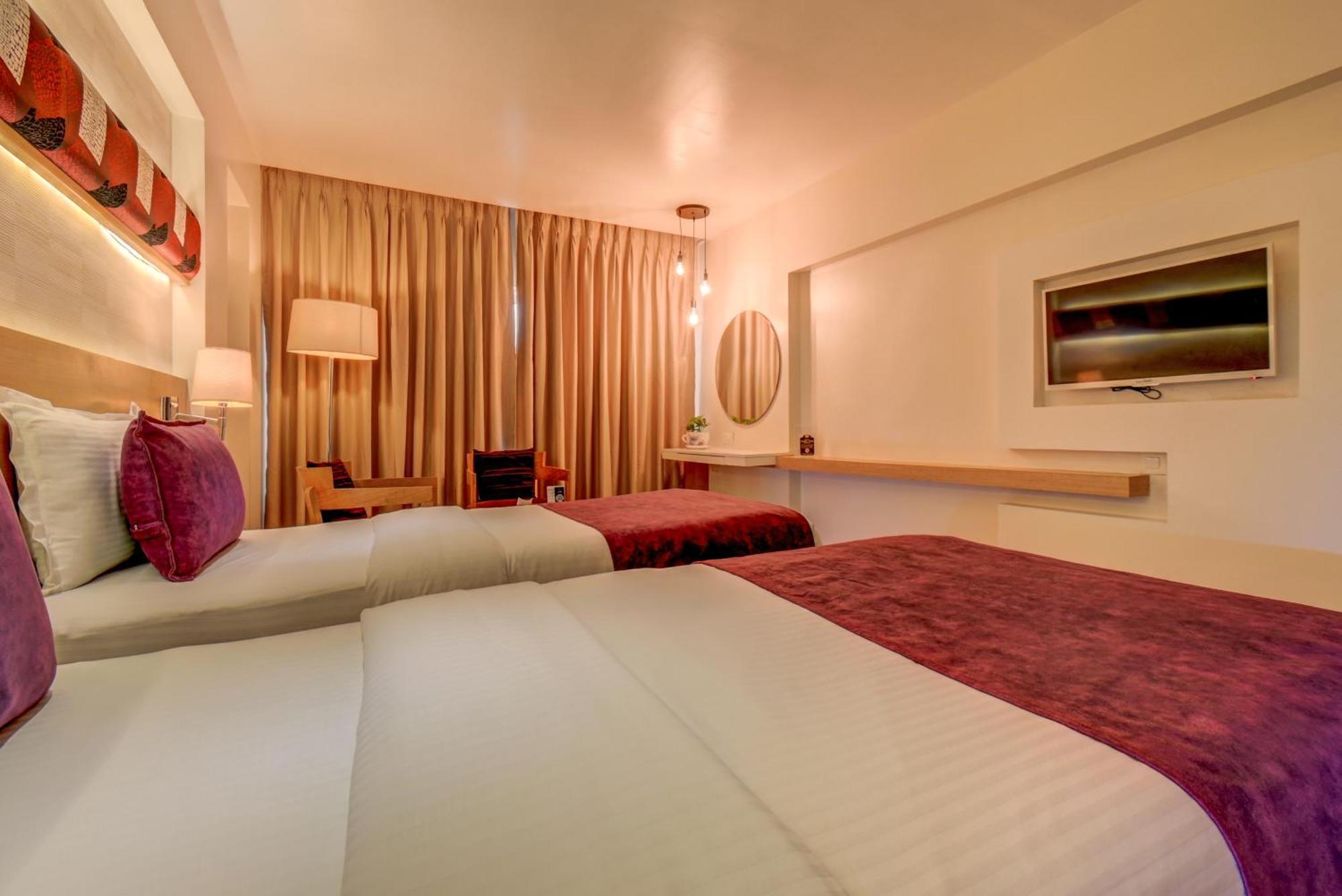 Hotel The Ssk Solitaire & Banquets Nashik