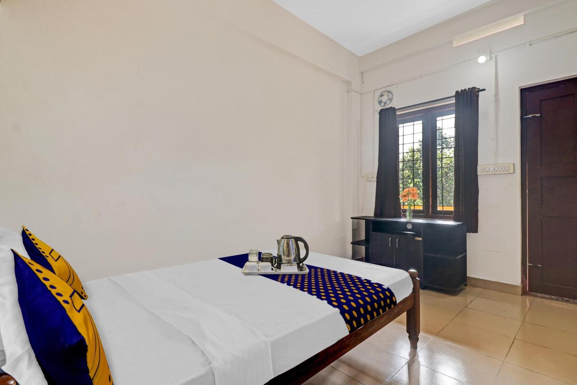 Hotel Spot On Jayesh 3*