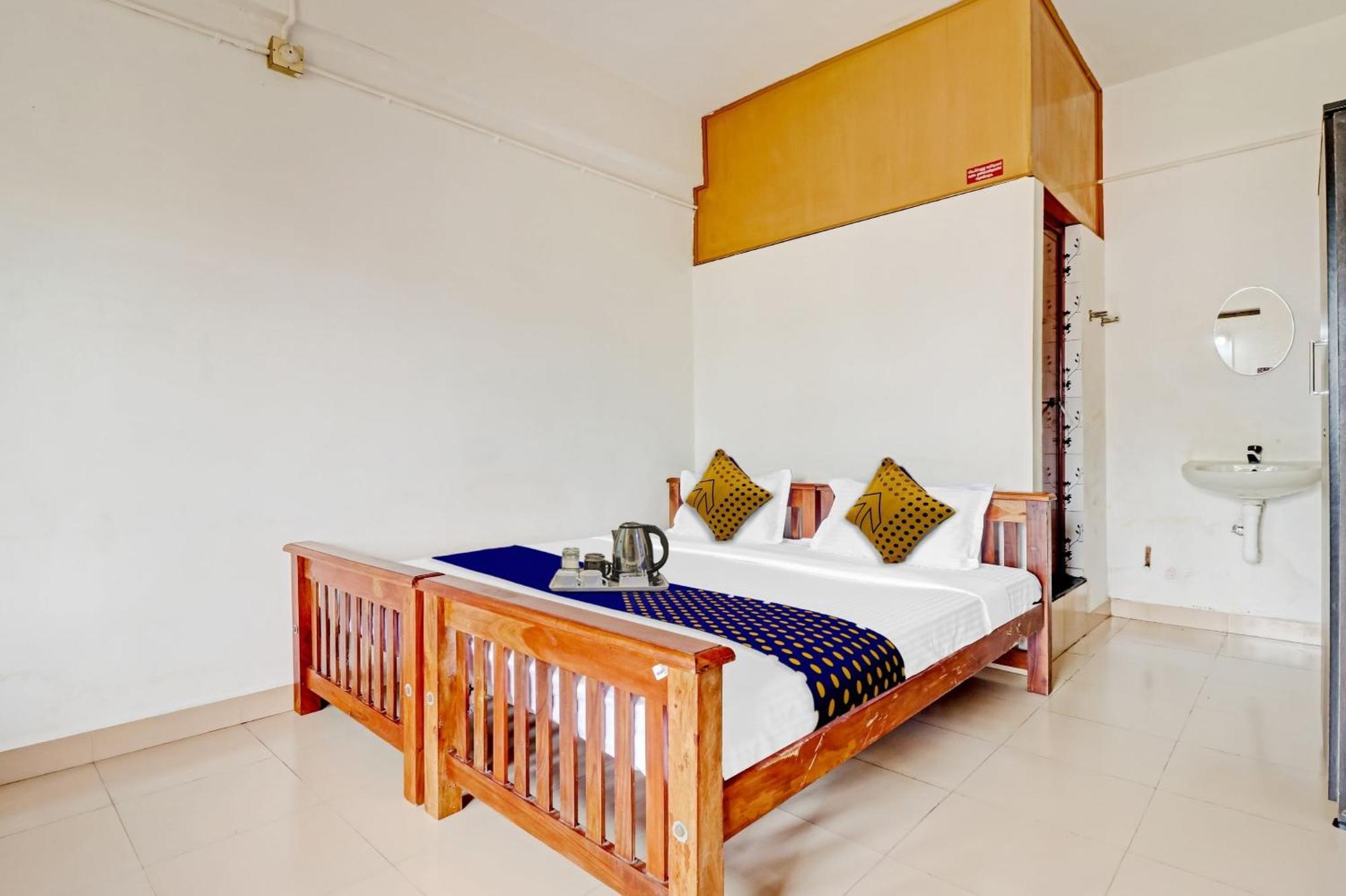 Spot On Jayesh Hotel 3*
