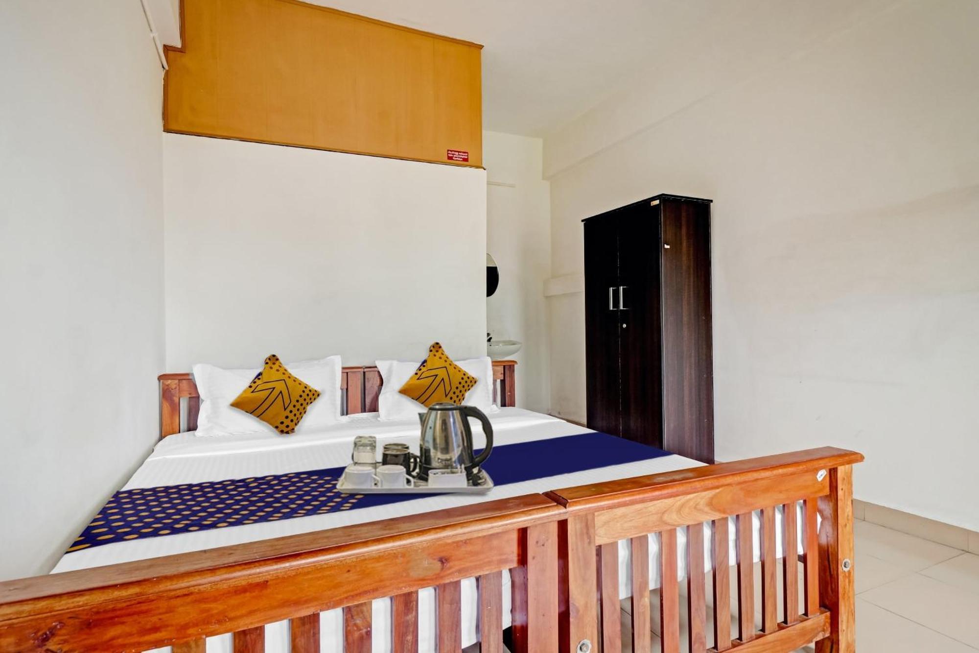Hotel Spot On Jayesh Nashik