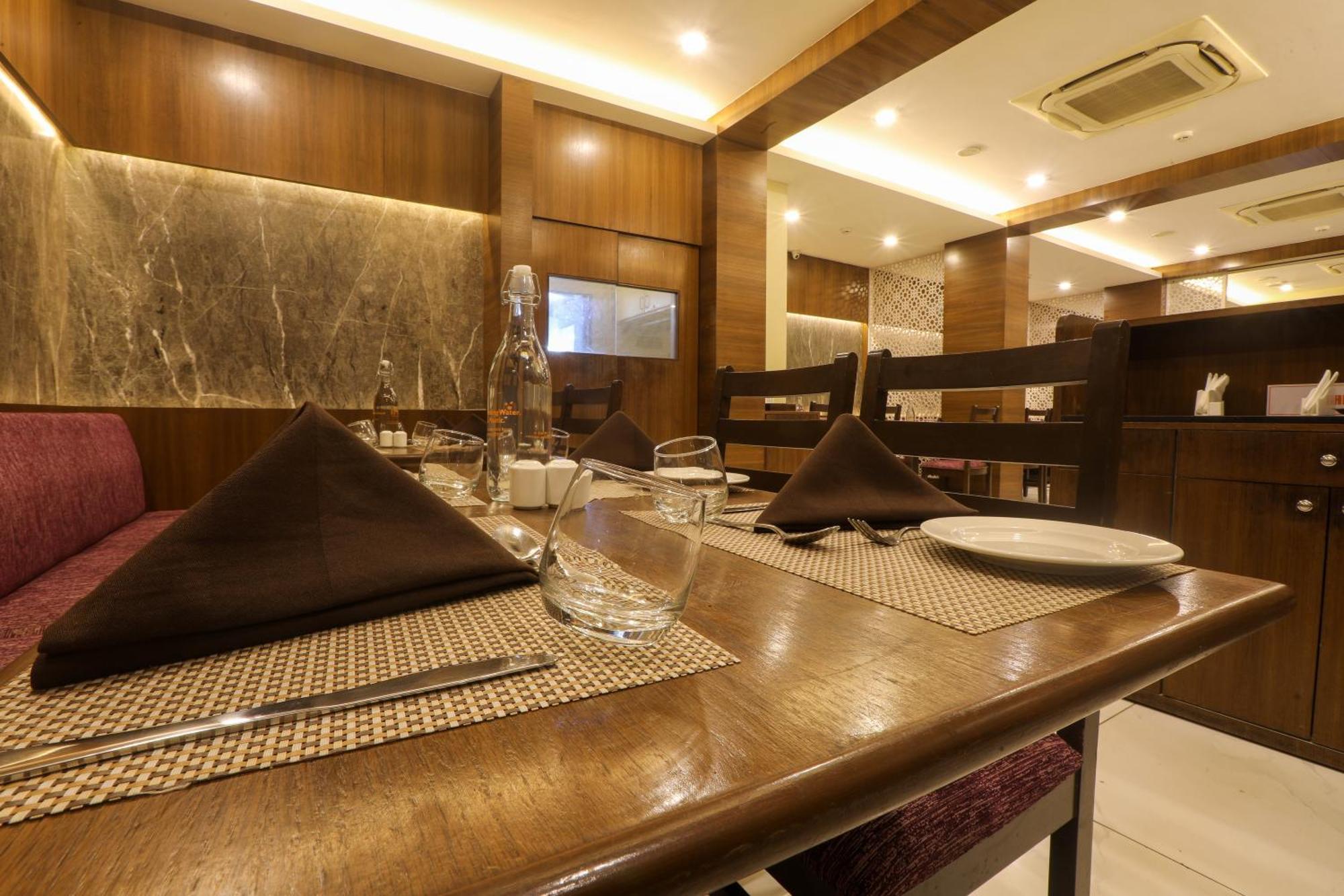 Ira By Orchid, 3*