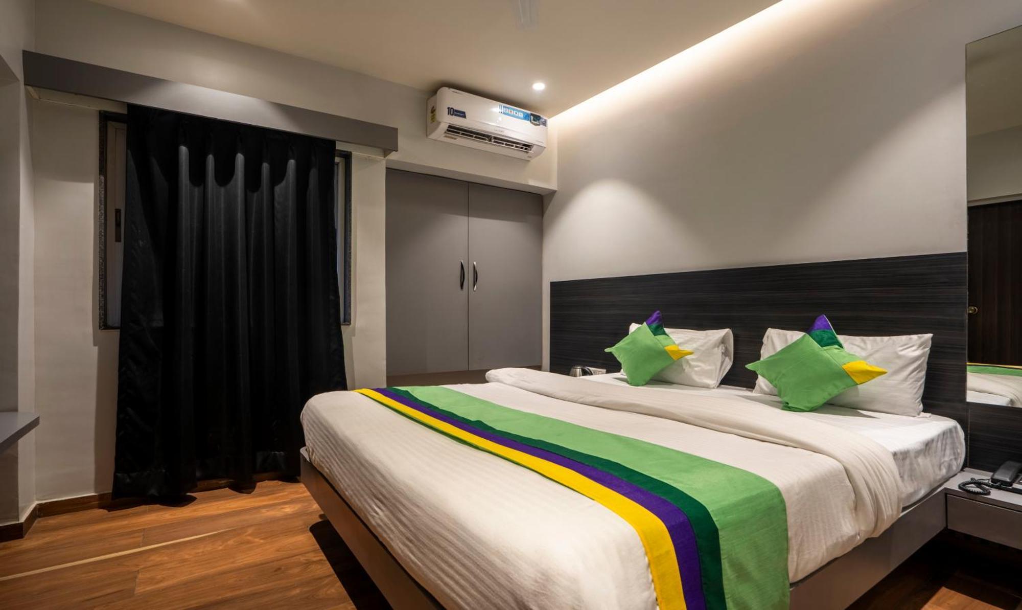 Hotel Treebo Prasha 3*