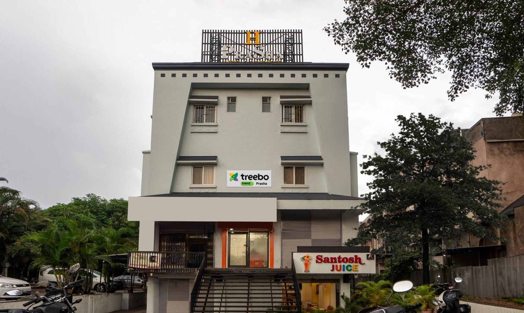 Treebo Prasha Hotel