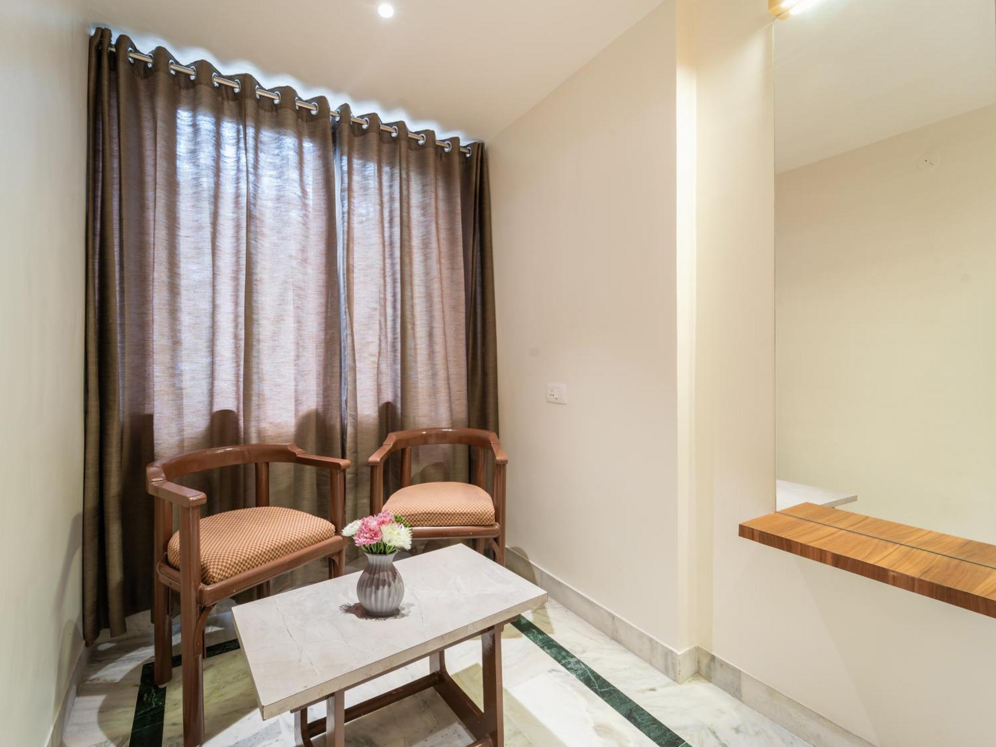 Hotel Treebo Kaveri 3*
