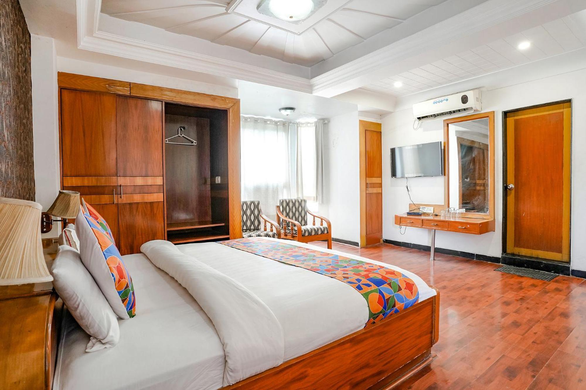Hotel Fabhotel Silver Ii Nashik