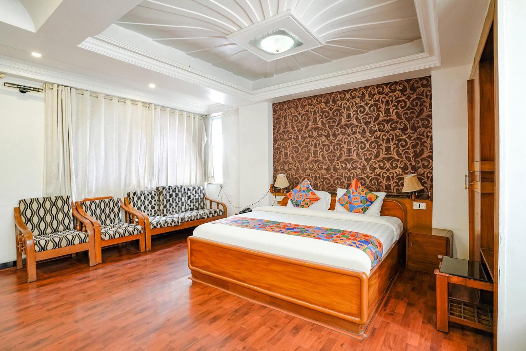 Fabhotel Silver Ii