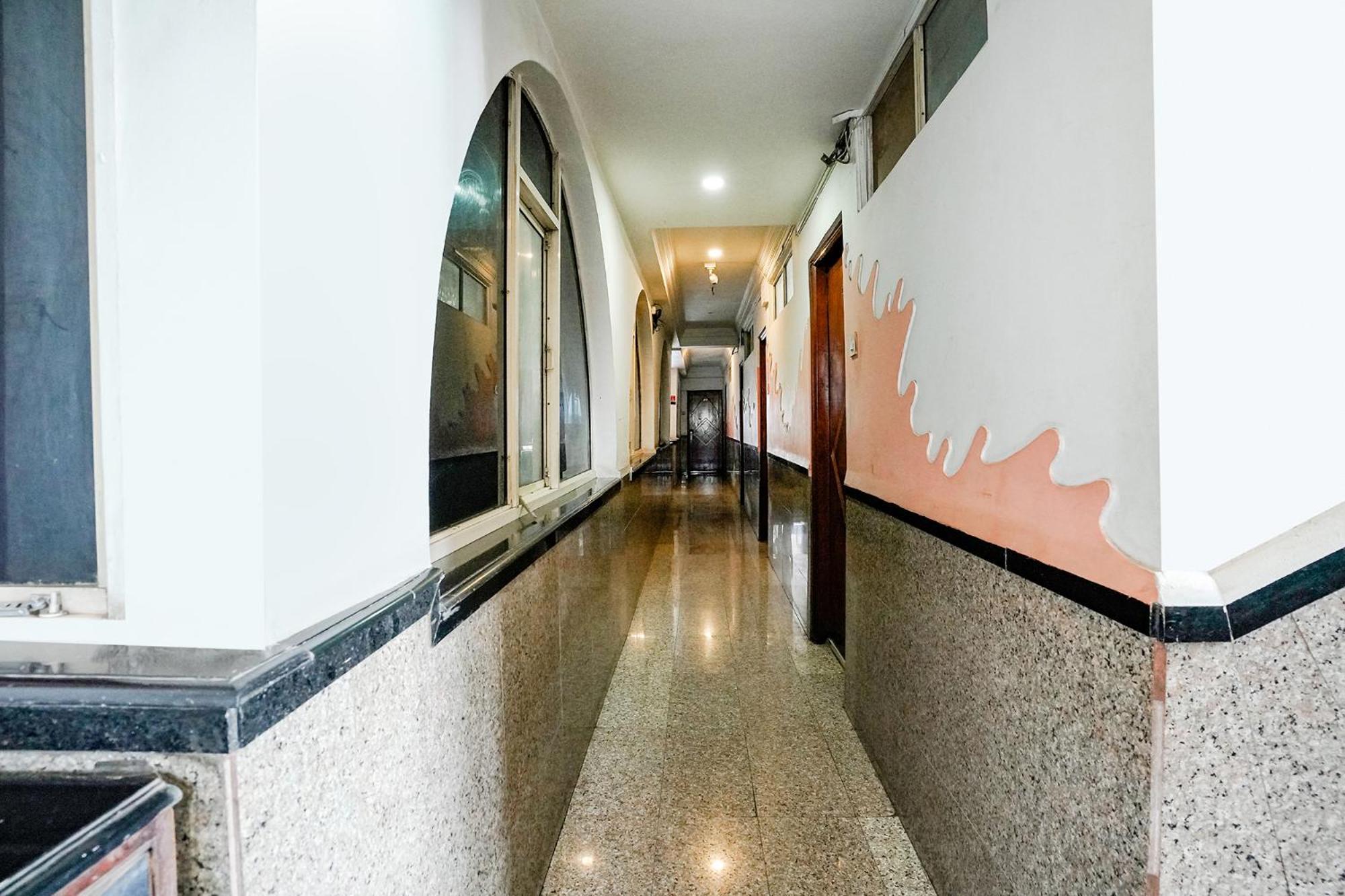 Hotel Fabhotel Silver Ii 3*