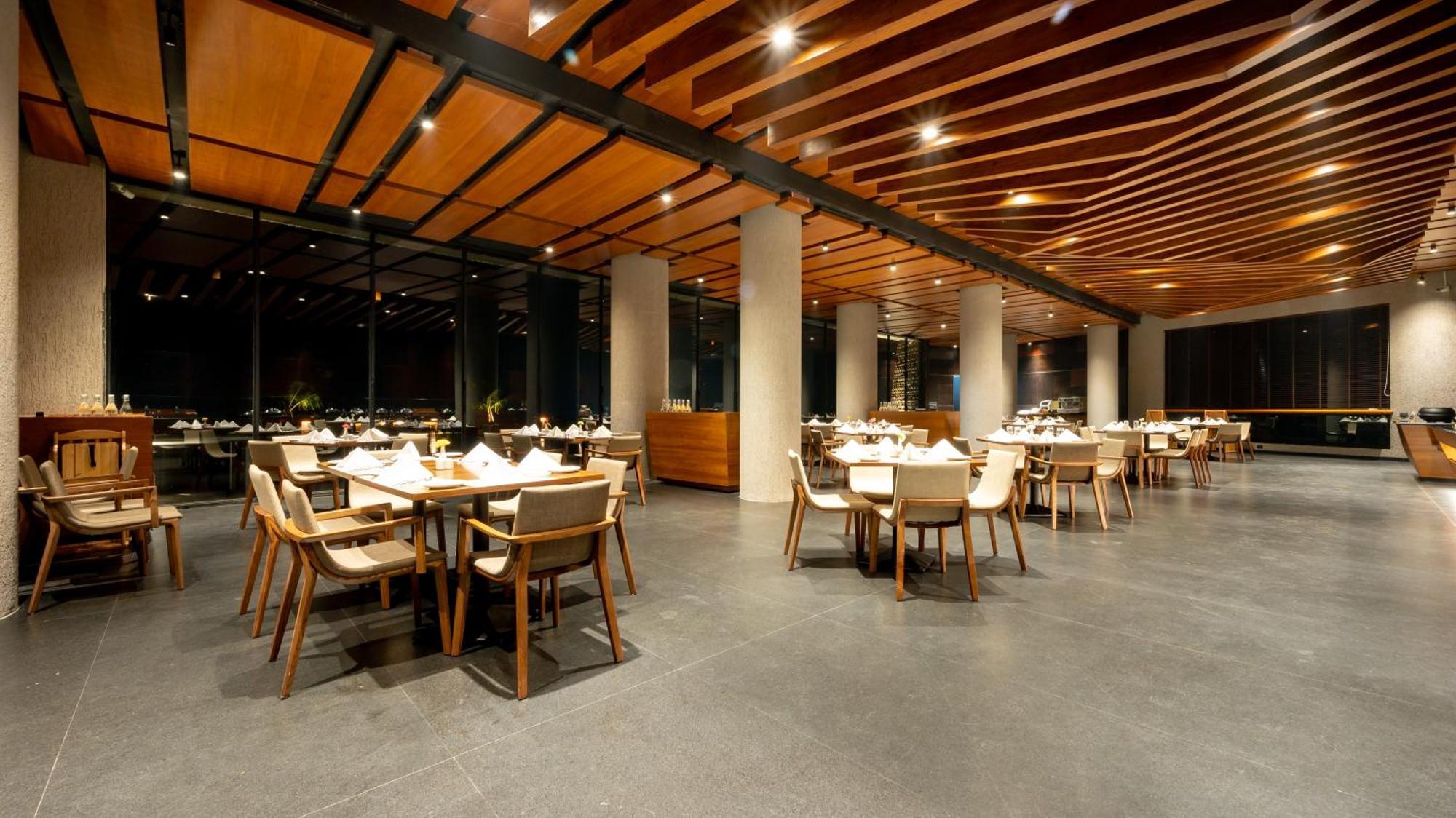 Resort Aria & Nashik