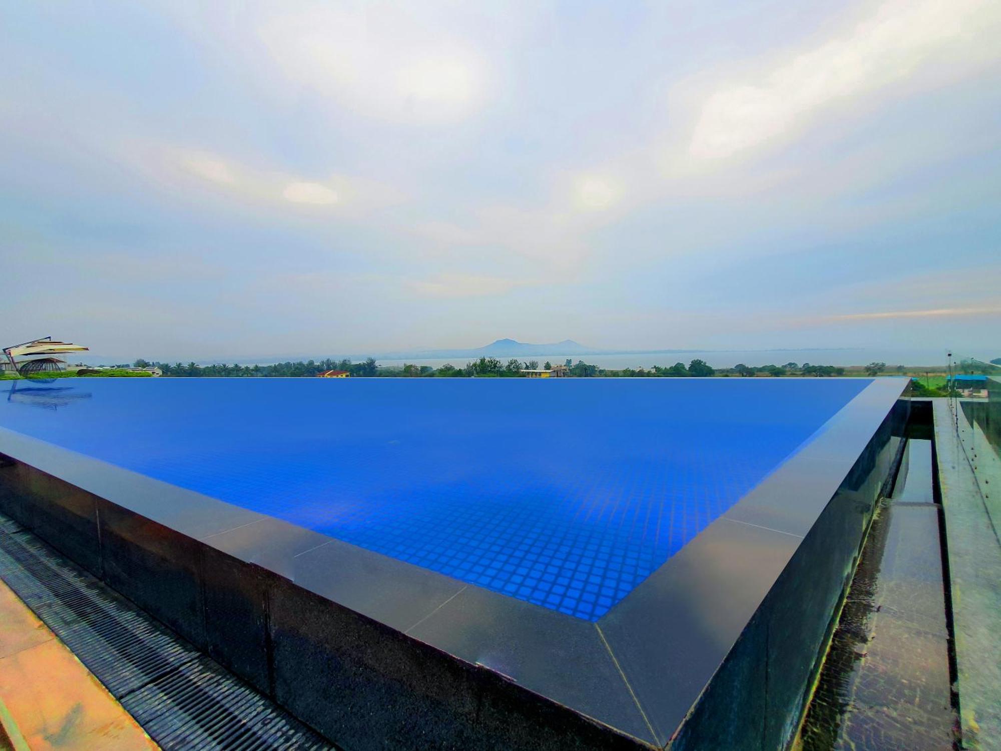 Aria & Resort Nashik