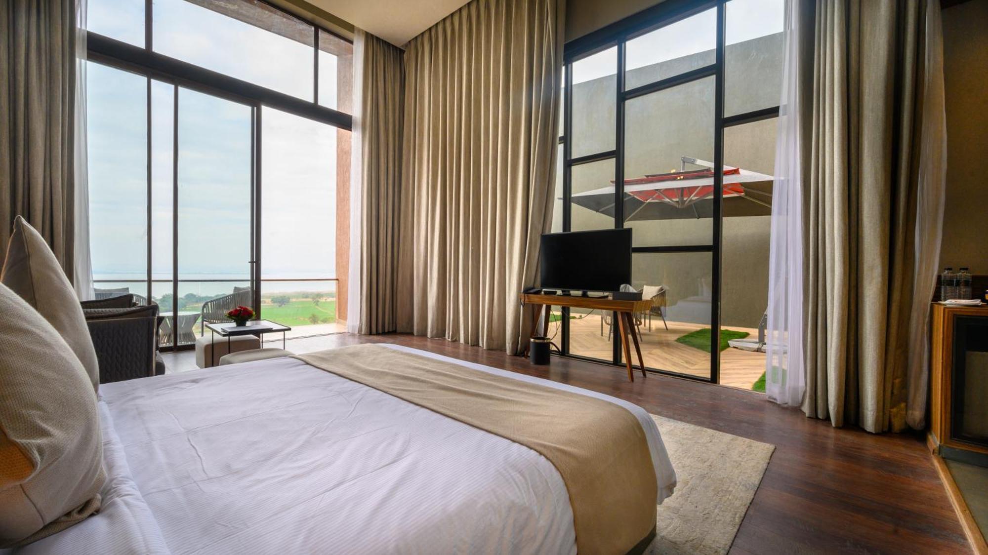 Aria & Resort Nashik