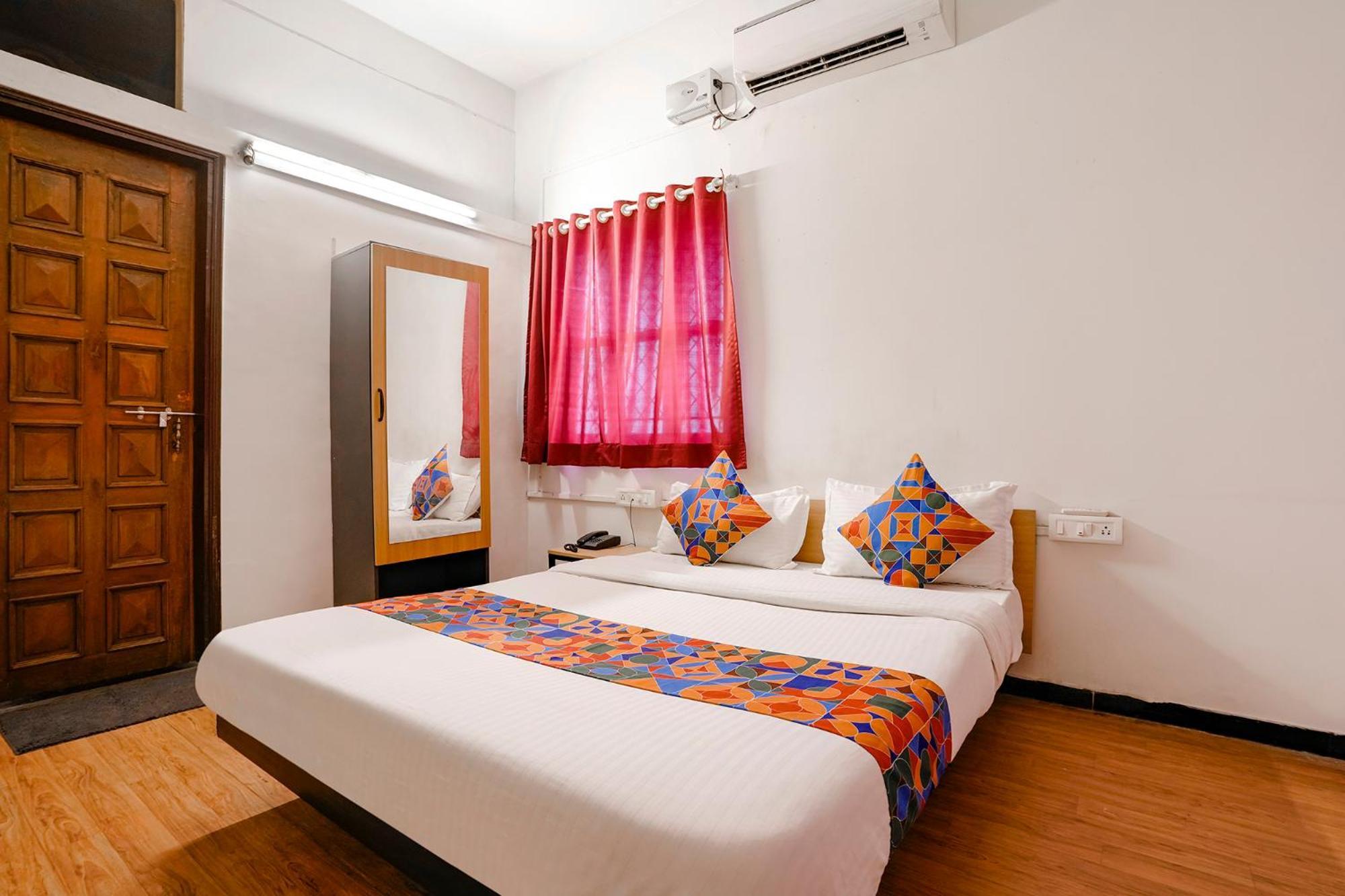 Fabhotel Saubhagya 3*