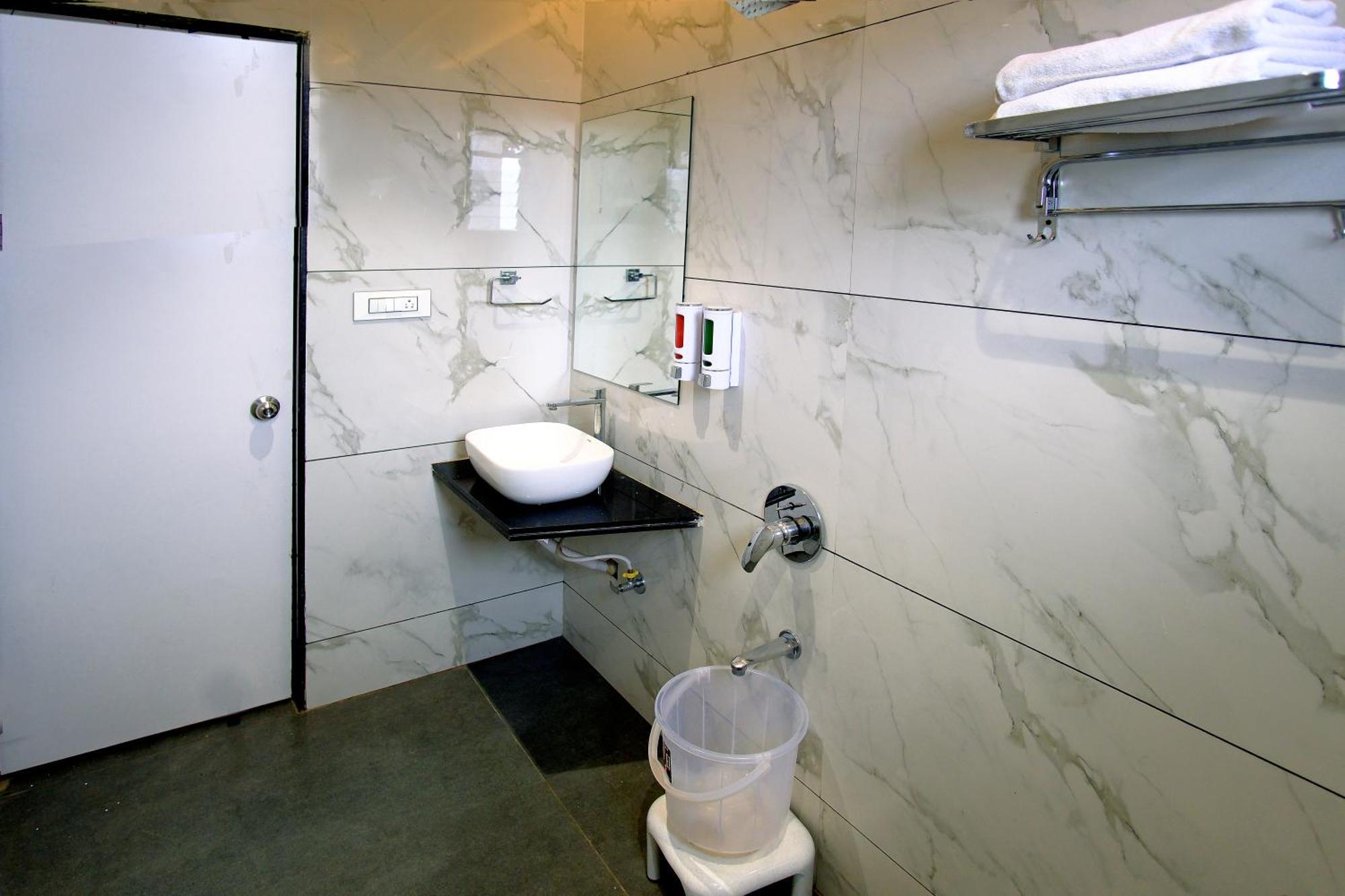 Hotel Maharaja 3*