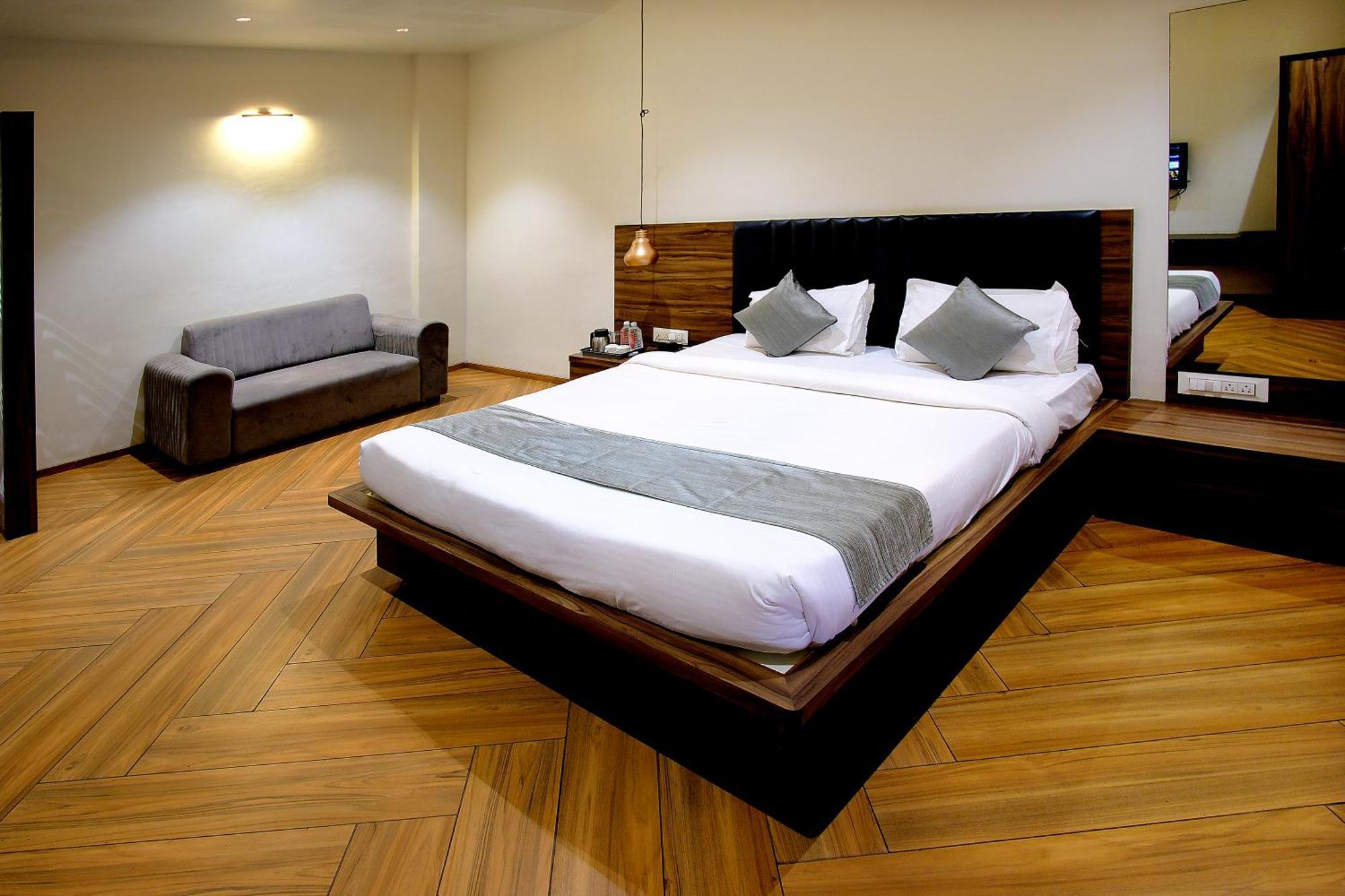 Hotel Maharaja Nashik