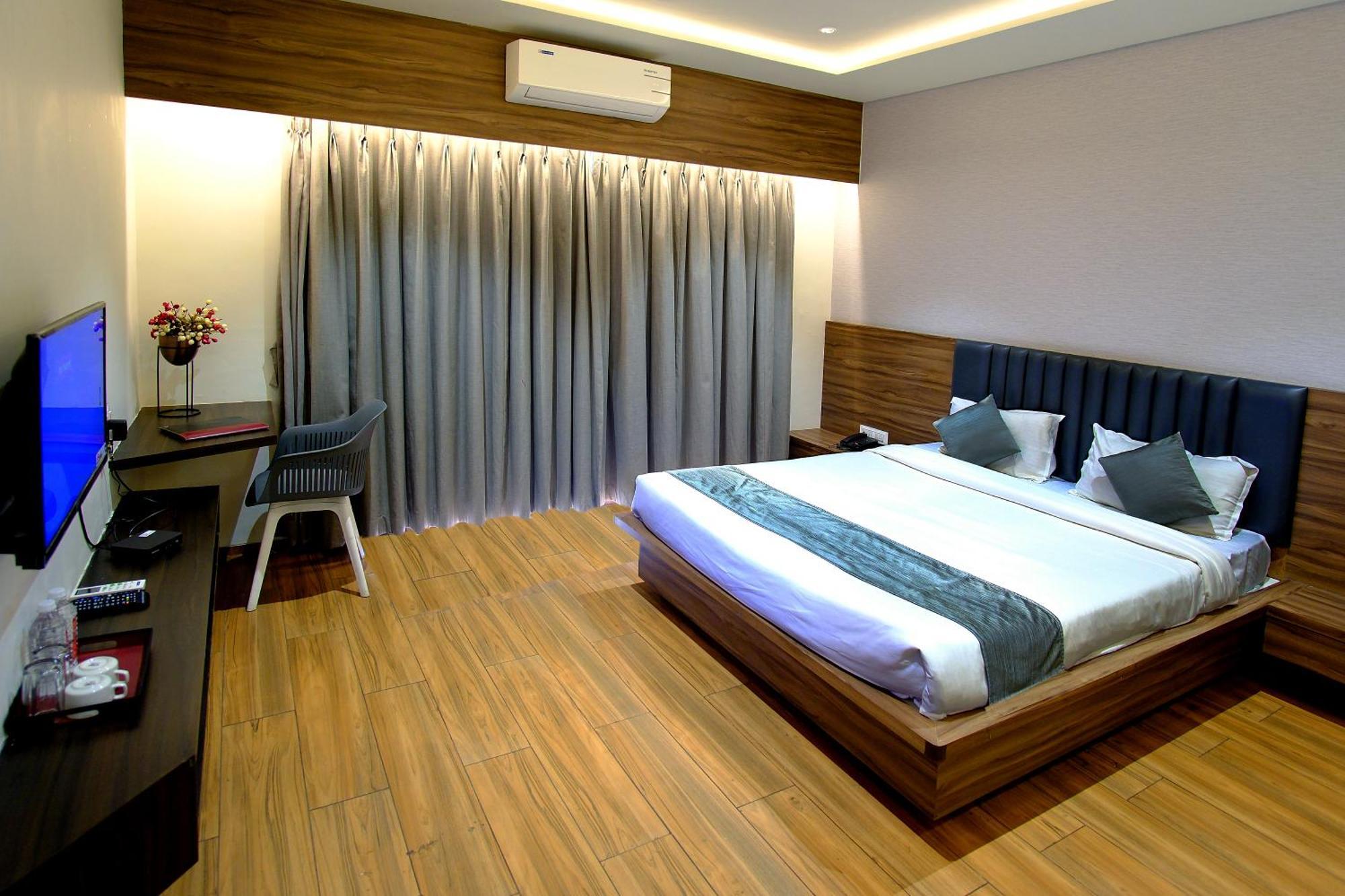 Maharaja Hotel 3*