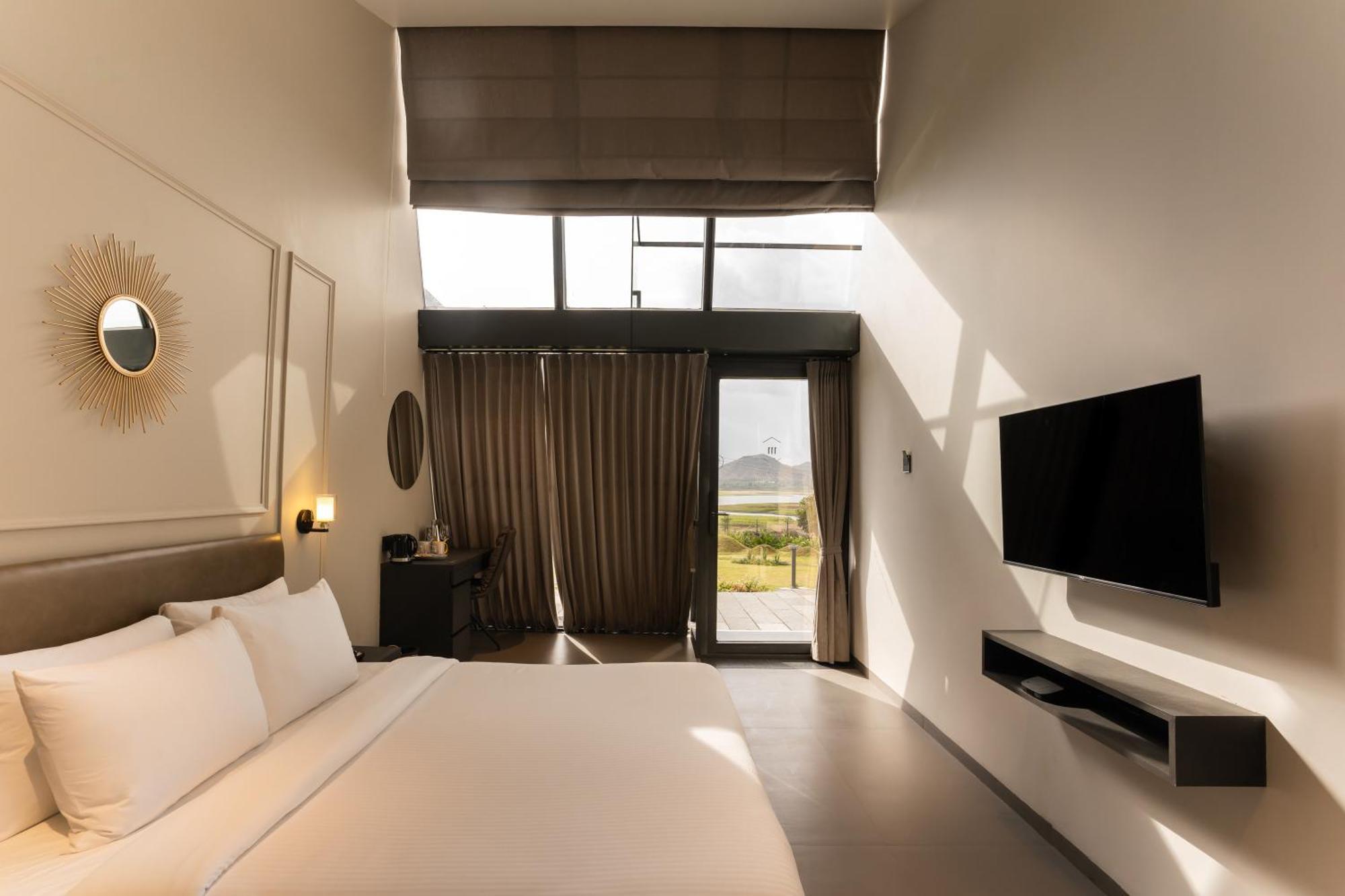 Beyond By Sula 4* Nashik