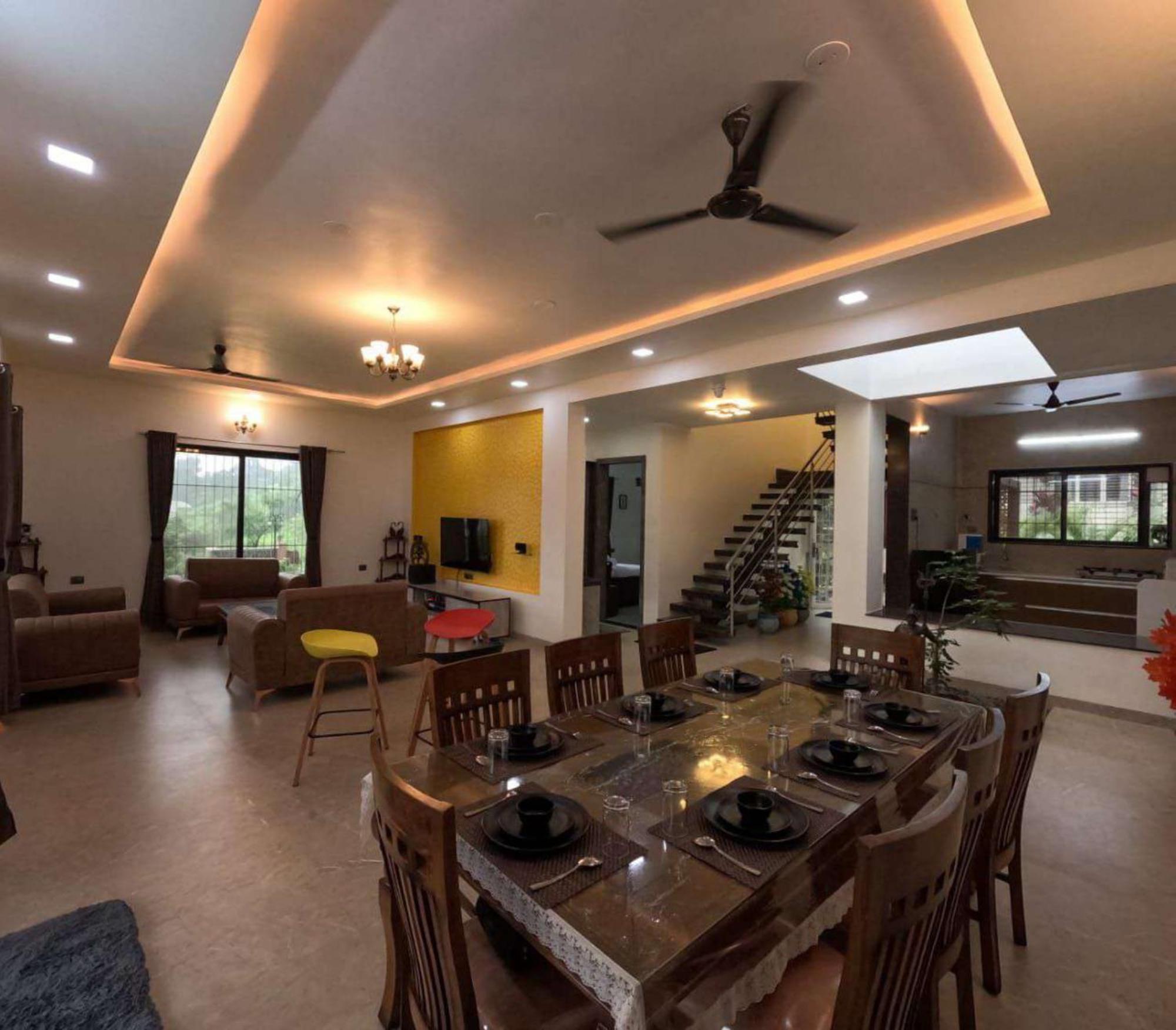 Breeze On The Hills 4bhk *