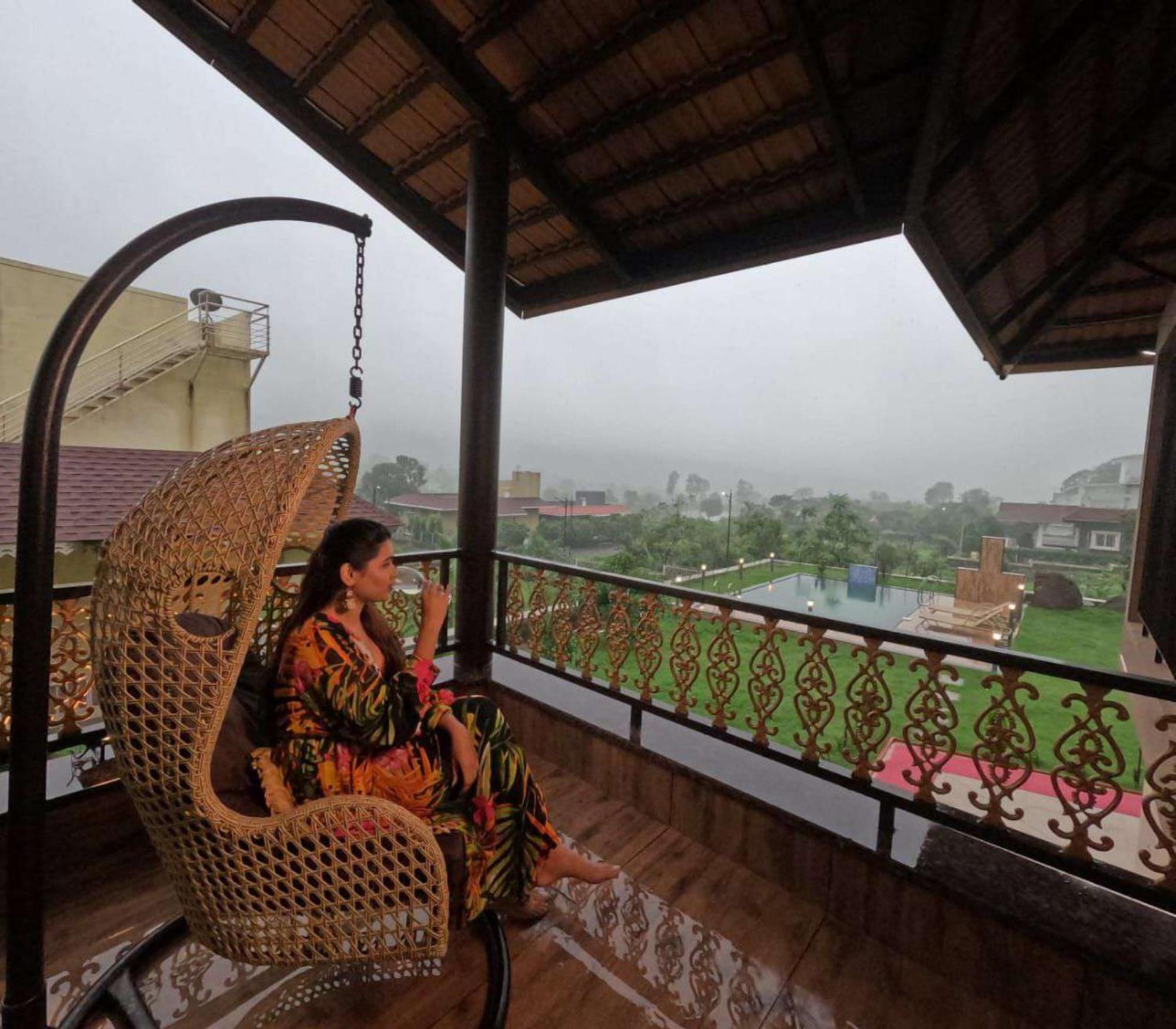Breeze On The Hills 4bhk * Nashik