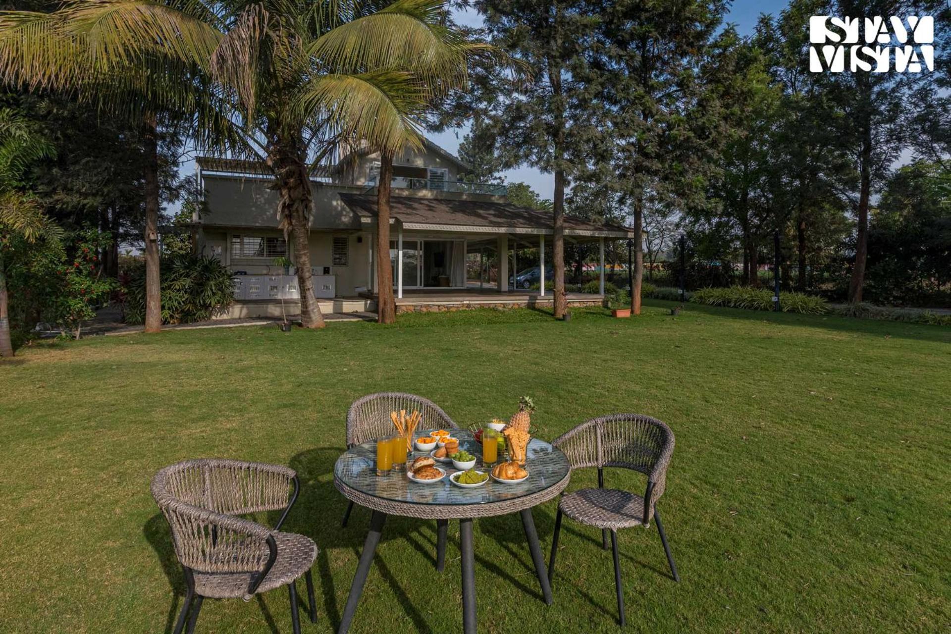 Villa Stayvista's Silver Grove - Serene Haven With Expansive Lawn & Terrace