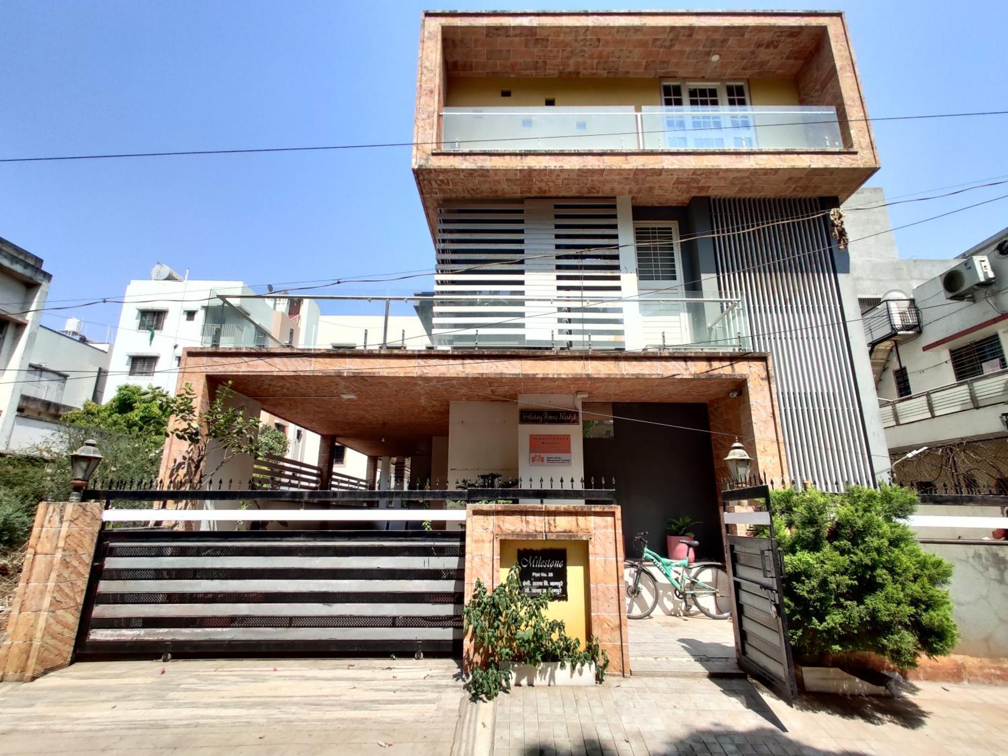 Holiday 4 Bhk - 12 Guests Homestay