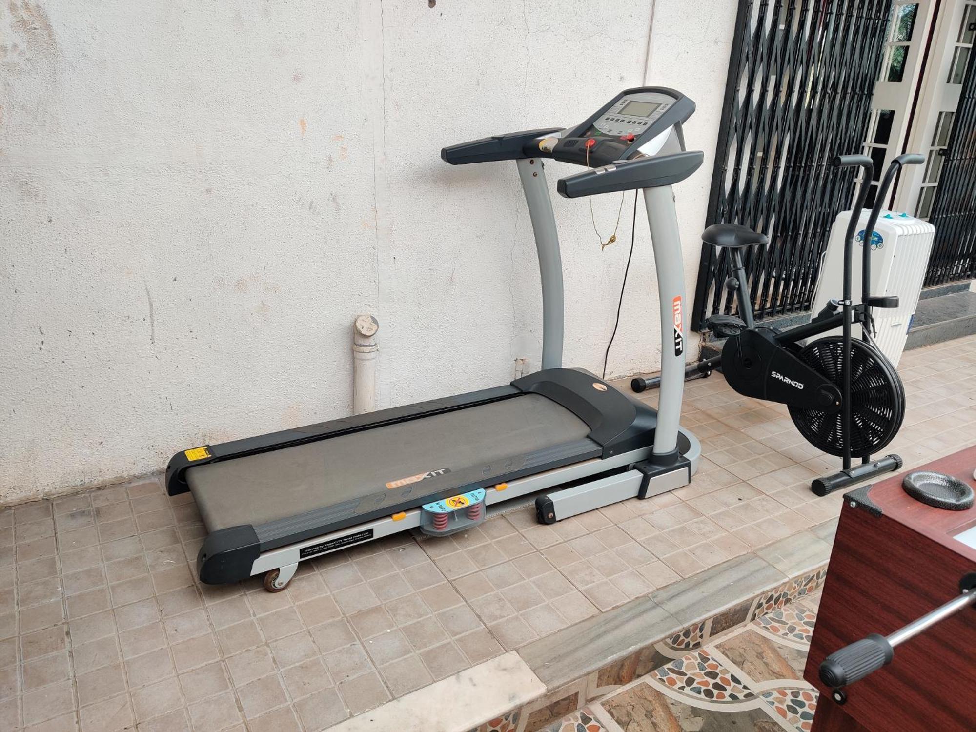 Holiday 4 Bhk - 12 Guests Homestay Villa