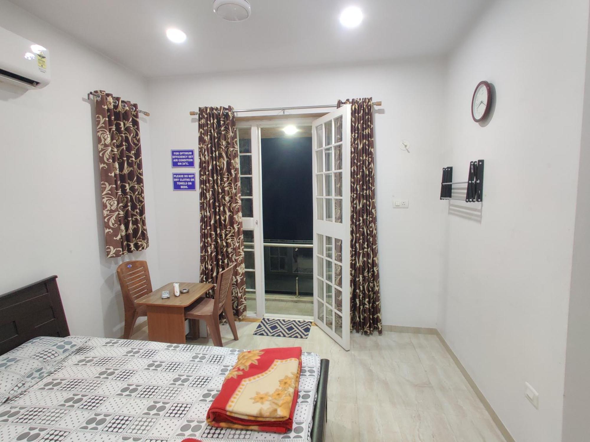 Holiday 4 Bhk - 12 Guests Homestay Villa Nashik