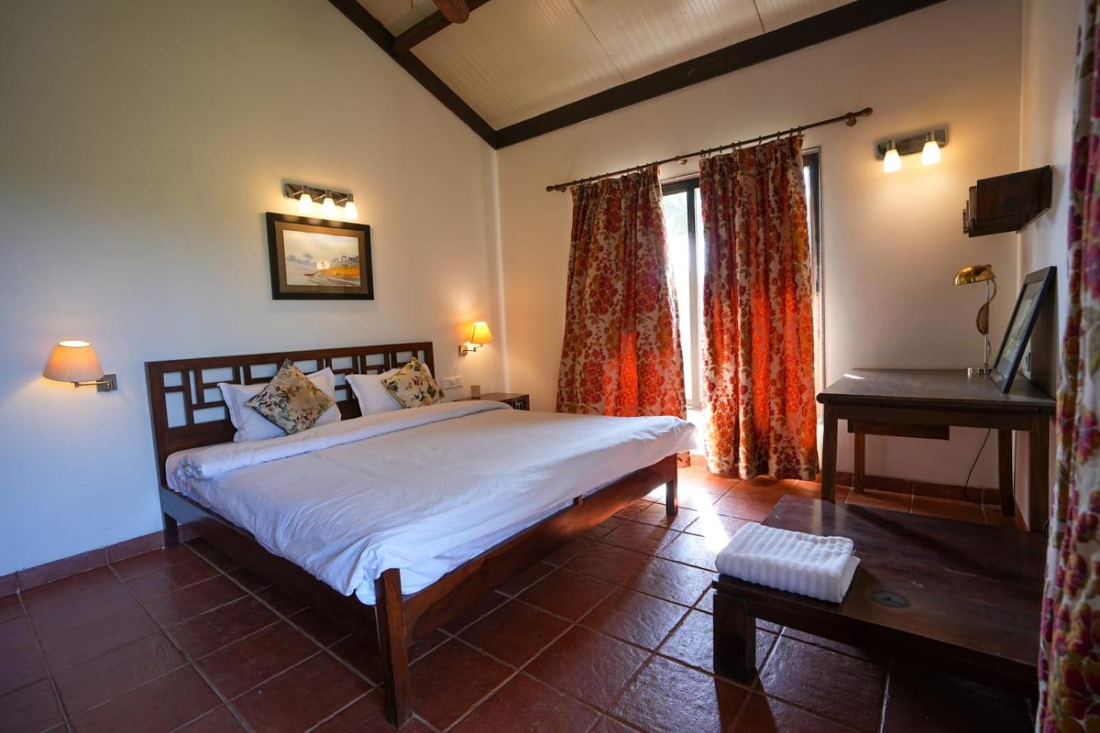Hotel E&g Courts At Koroli Hill Station