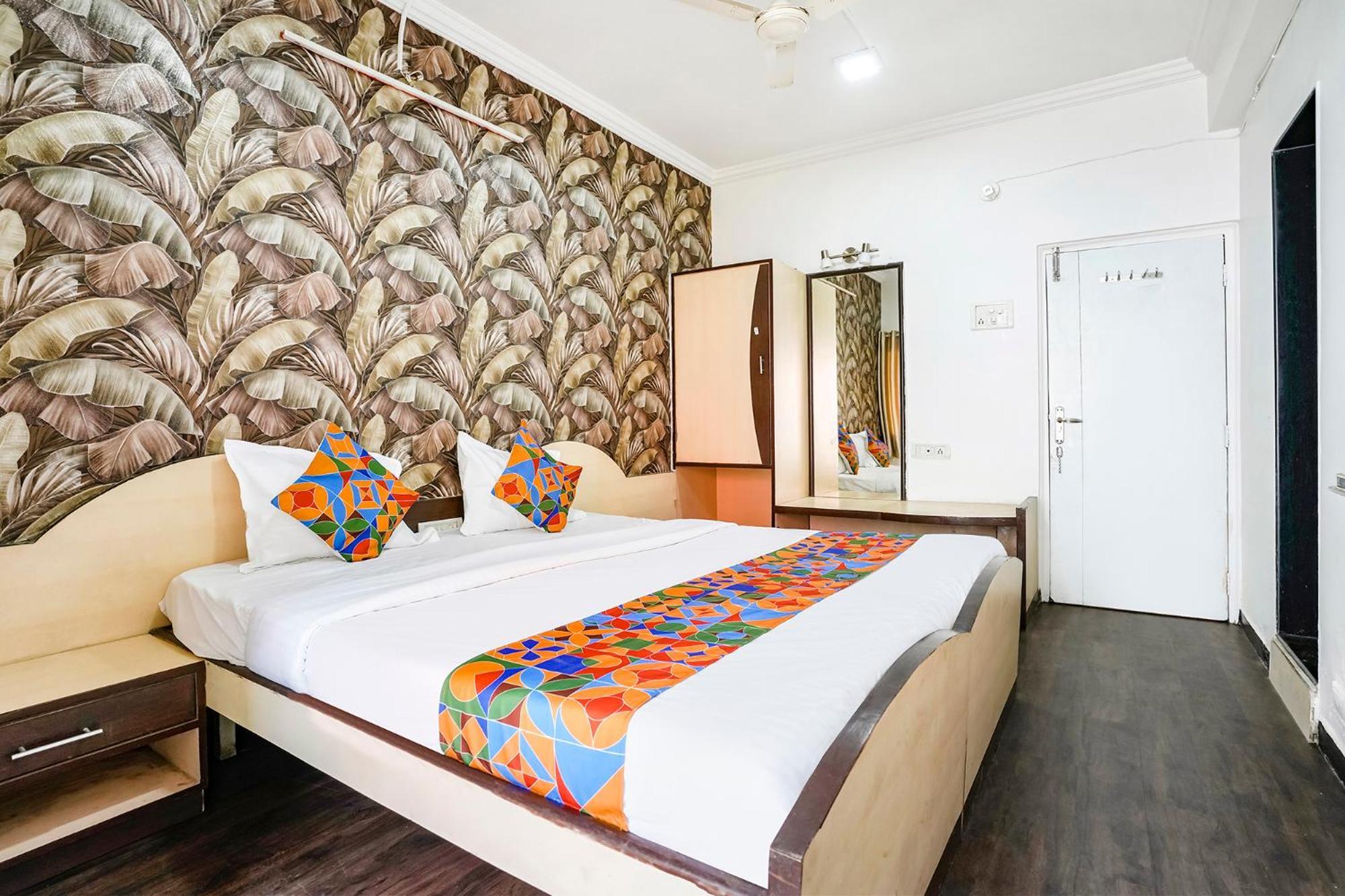 Hotel Fabhotel Saroj - Mumbai Naka Nashik