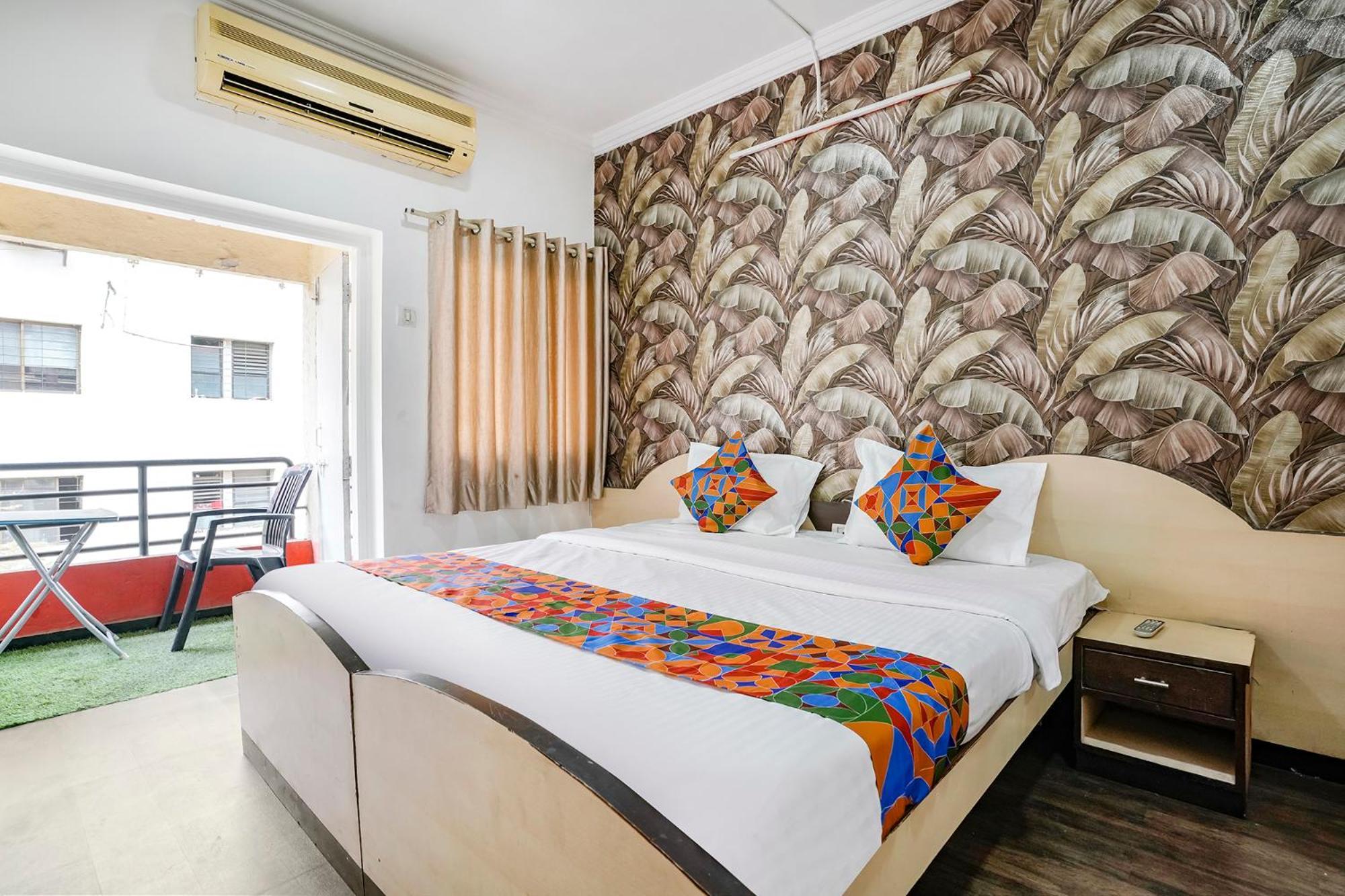 Fabhotel Saroj - Mumbai Naka
