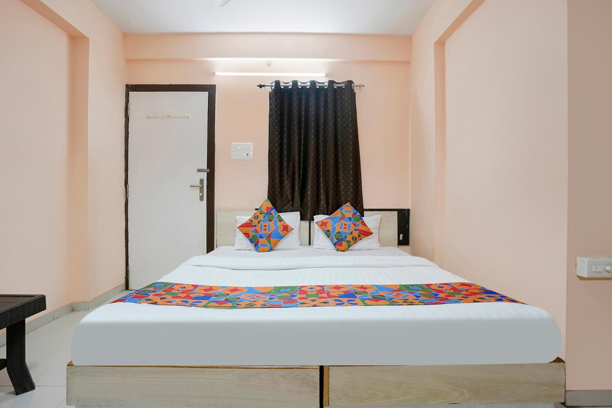 Hotel Fabexpress Rama Palace Nashik
