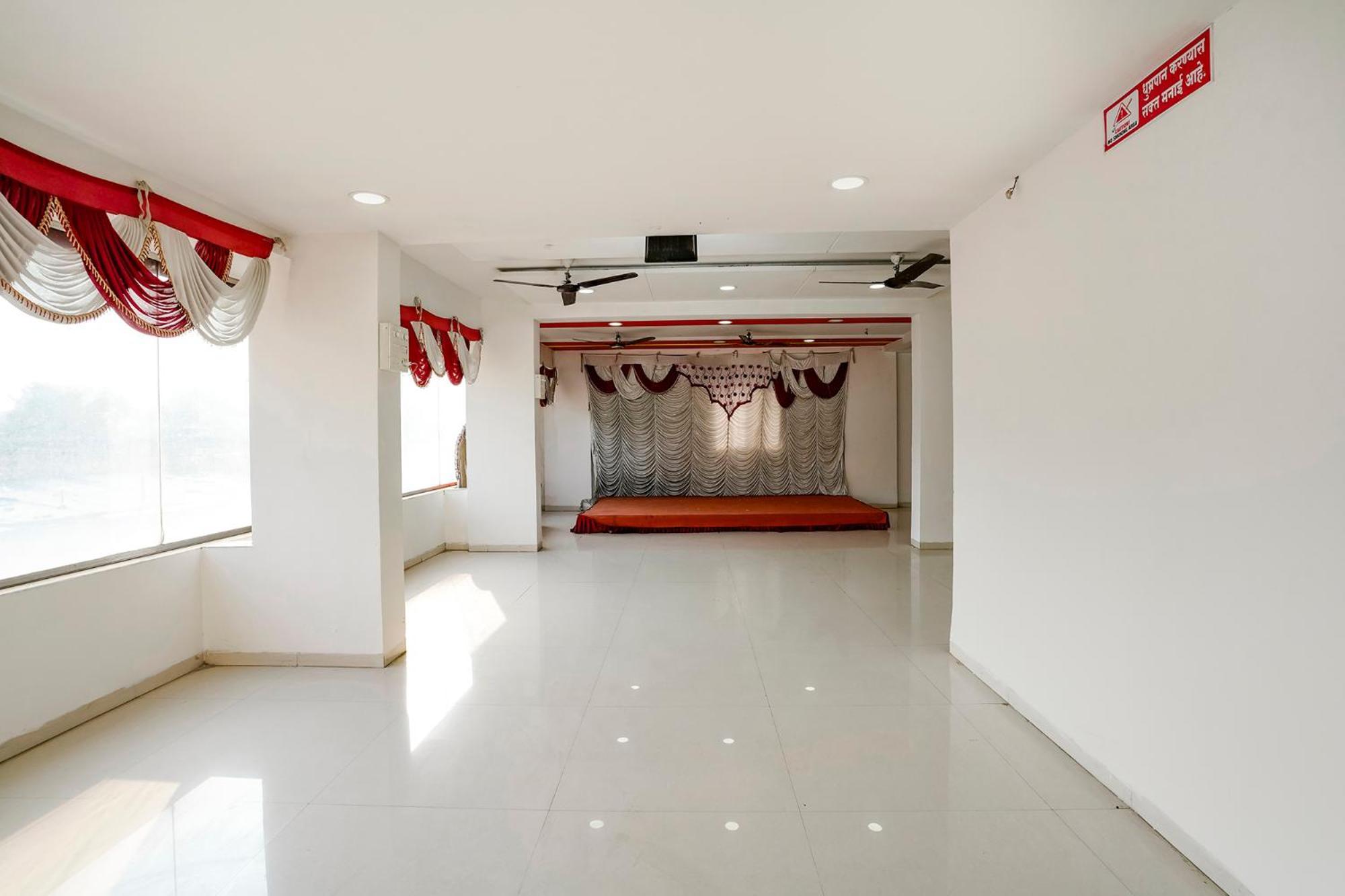 Fabexpress Rama Palace Hotel 3*