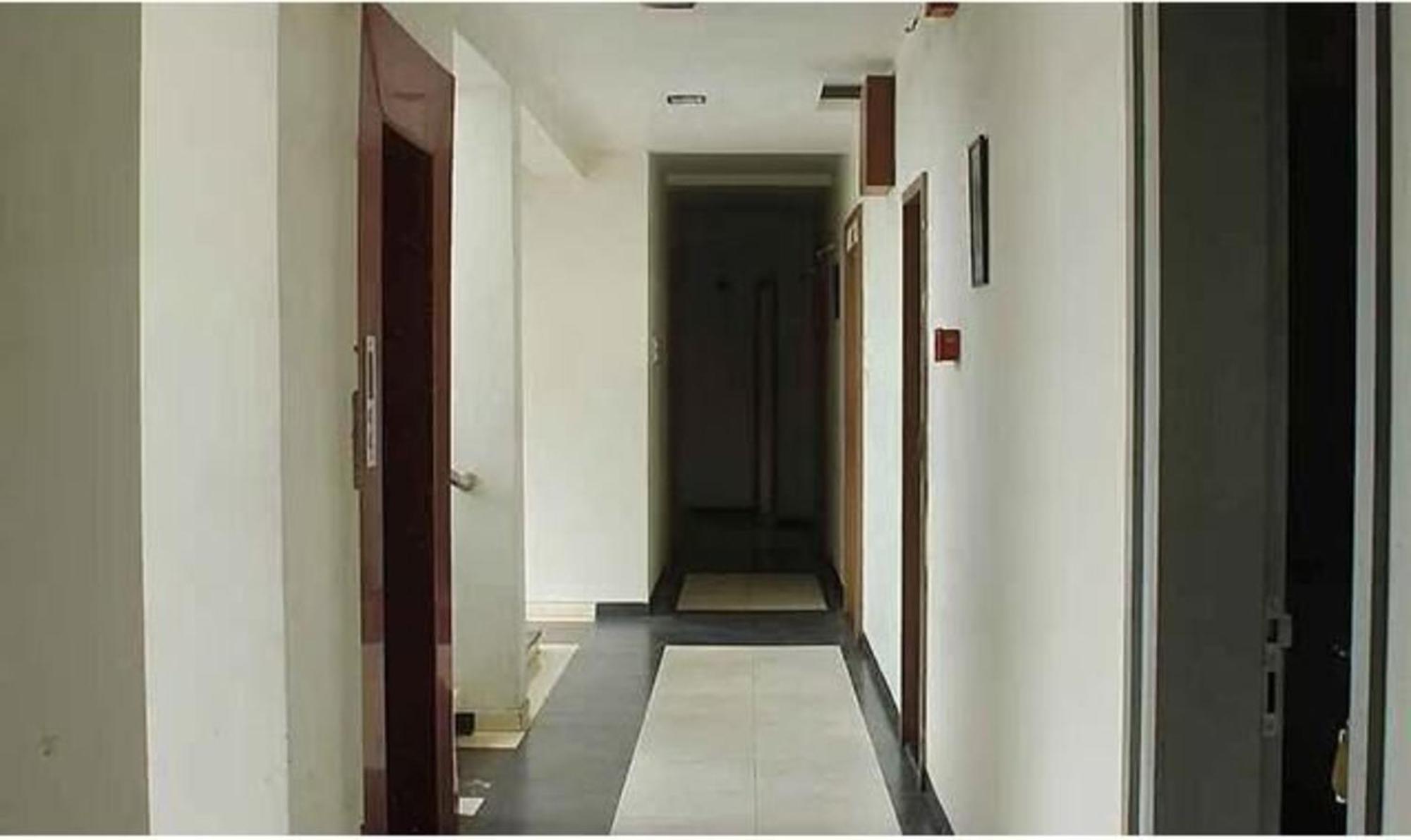 Hotel Fabhotel Skylark Inn