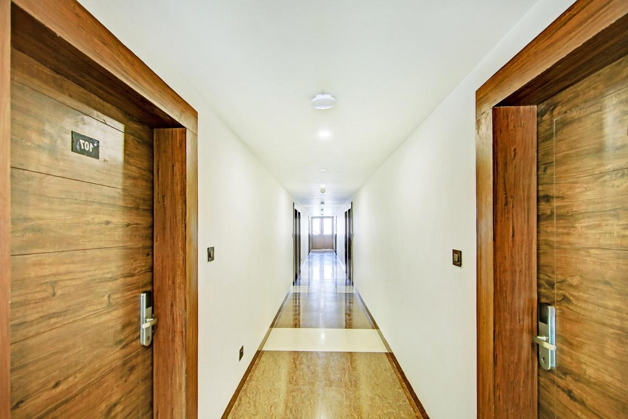 Hotel Fabexpress Raj Tourist Nashik