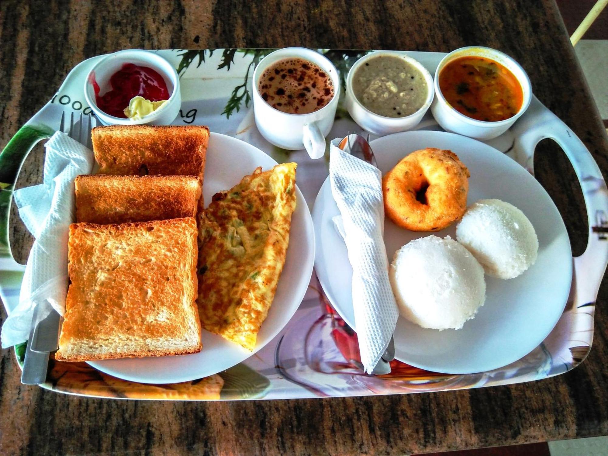 Hotel Fabexpress Raj Tourist Nashik