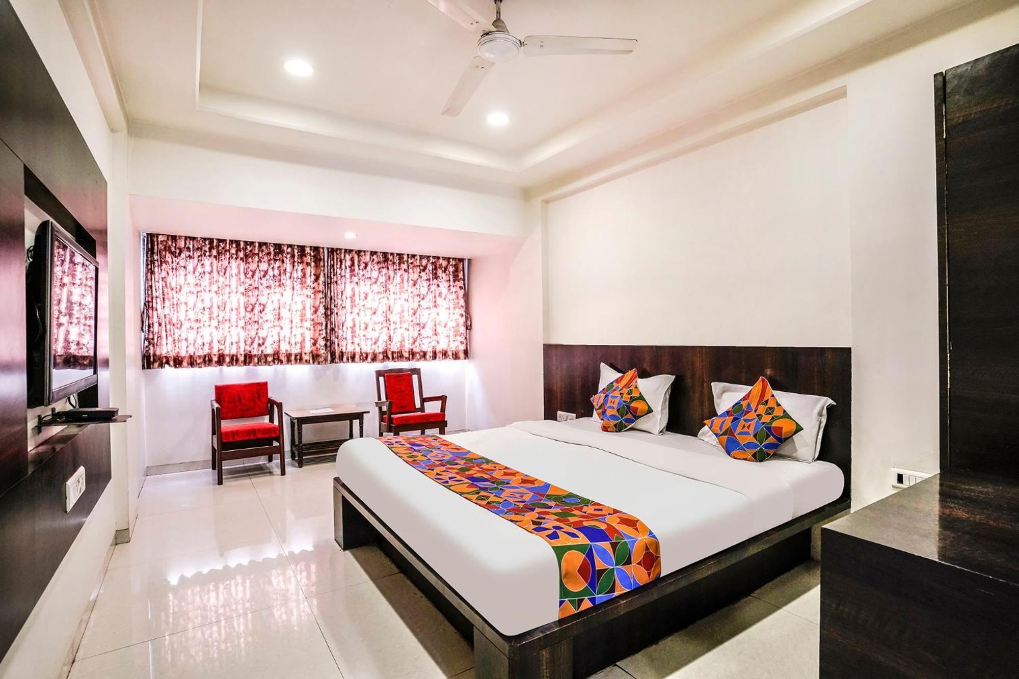 Fabexpress Raj Tourist 3* Nashik