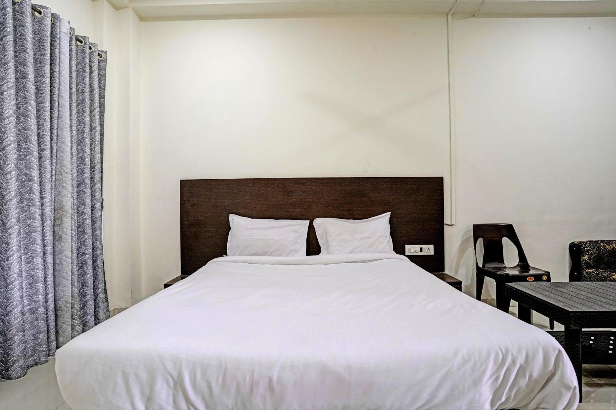 Oyo Om Sai 4* Nashik
