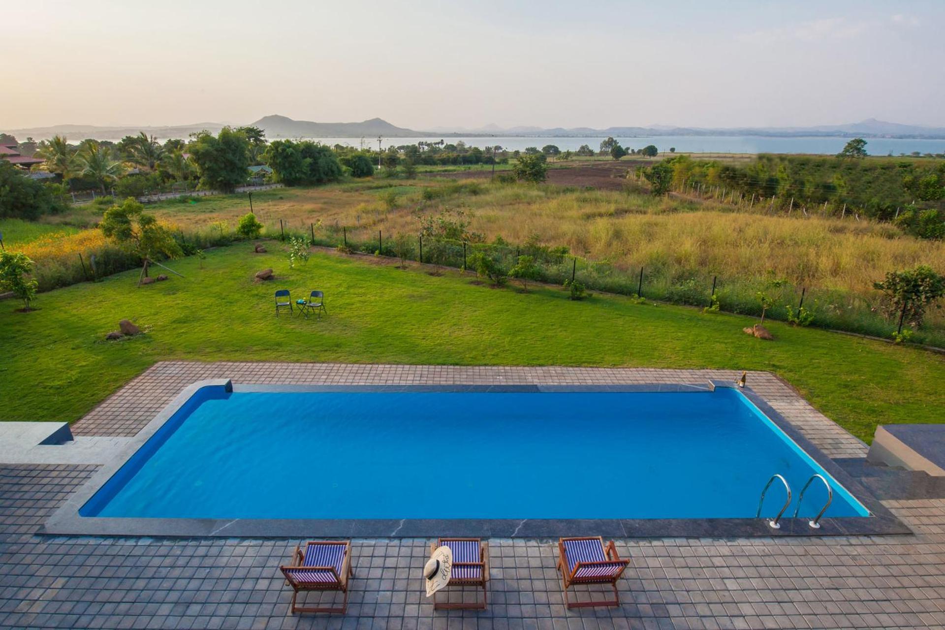 Stayvista's - Lakeview With Spacious Pool & Terrace For Stargazing Villa *