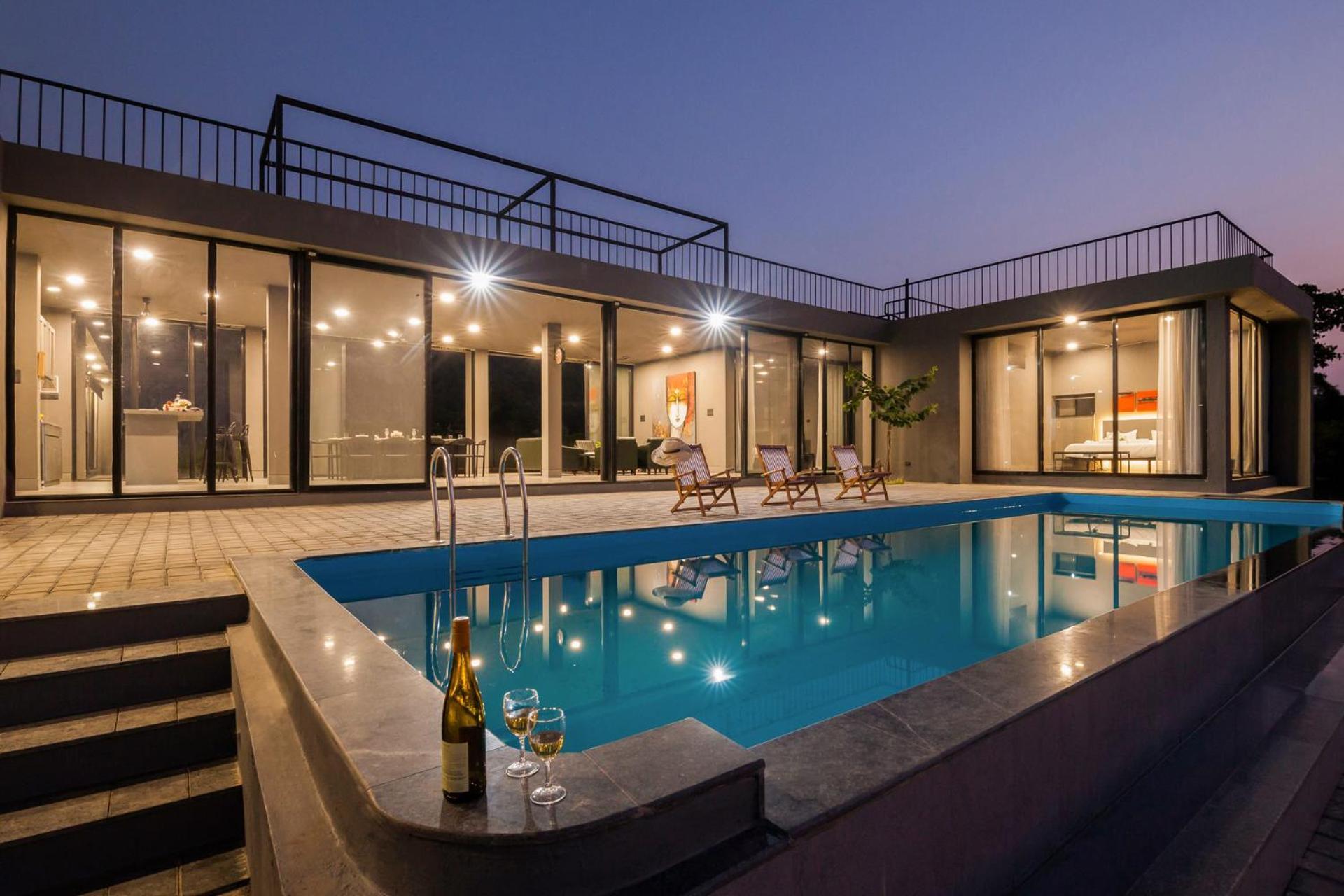 Villa Stayvista's - Lakeview With Spacious Pool & Terrace For Stargazing *