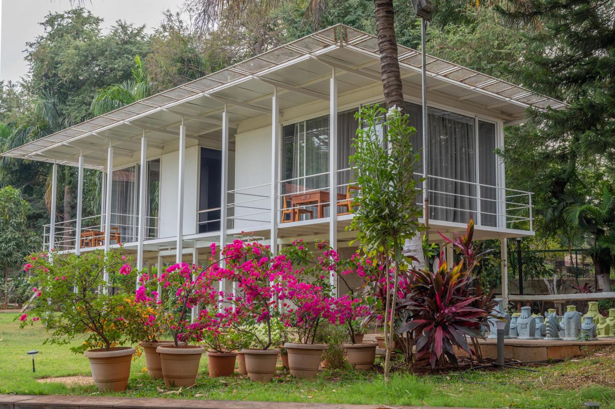 Villa Ama & Trails Butterfly Villa, Deolali, *