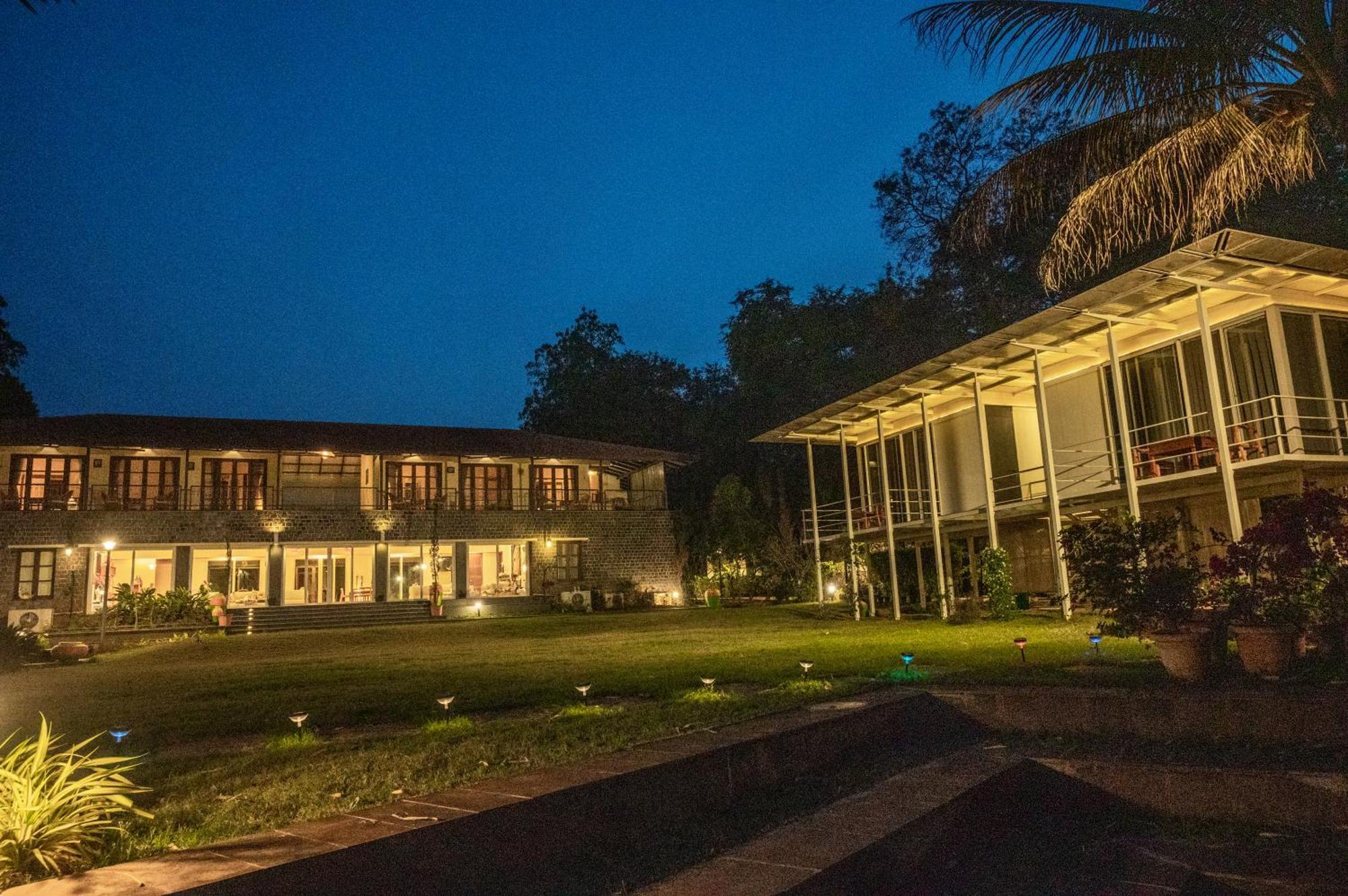 Villa Ama & Trails Butterfly Villa, Deolali, *