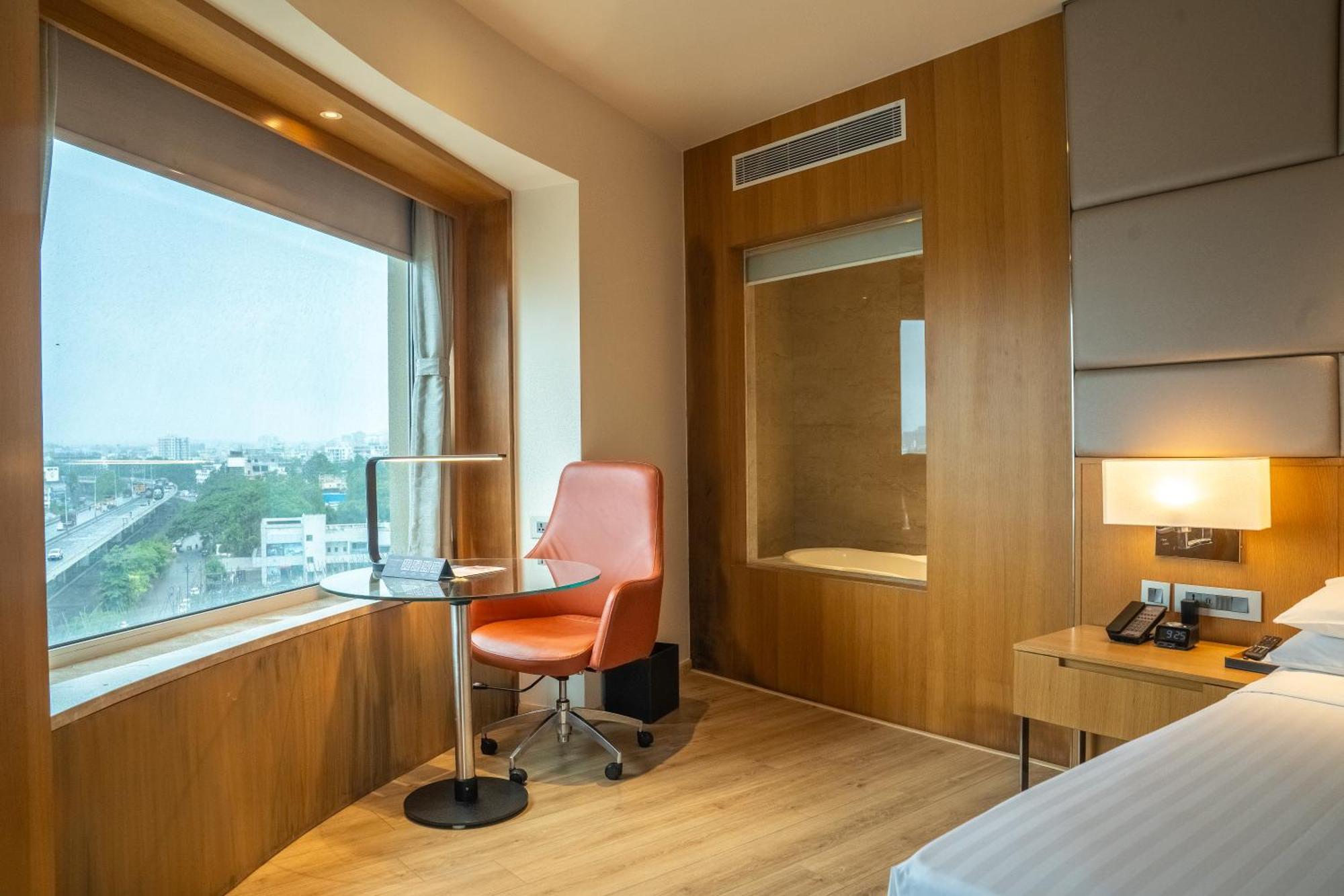 Hotel Courtyard By Marriott