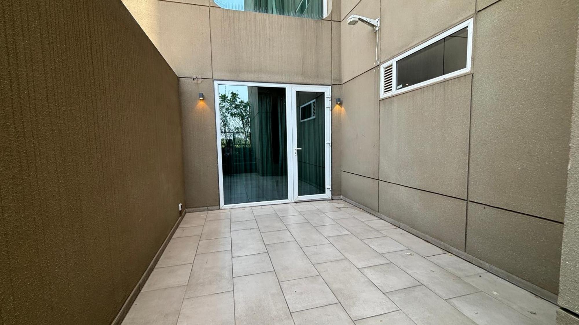Courtyard By Marriott Hotel
