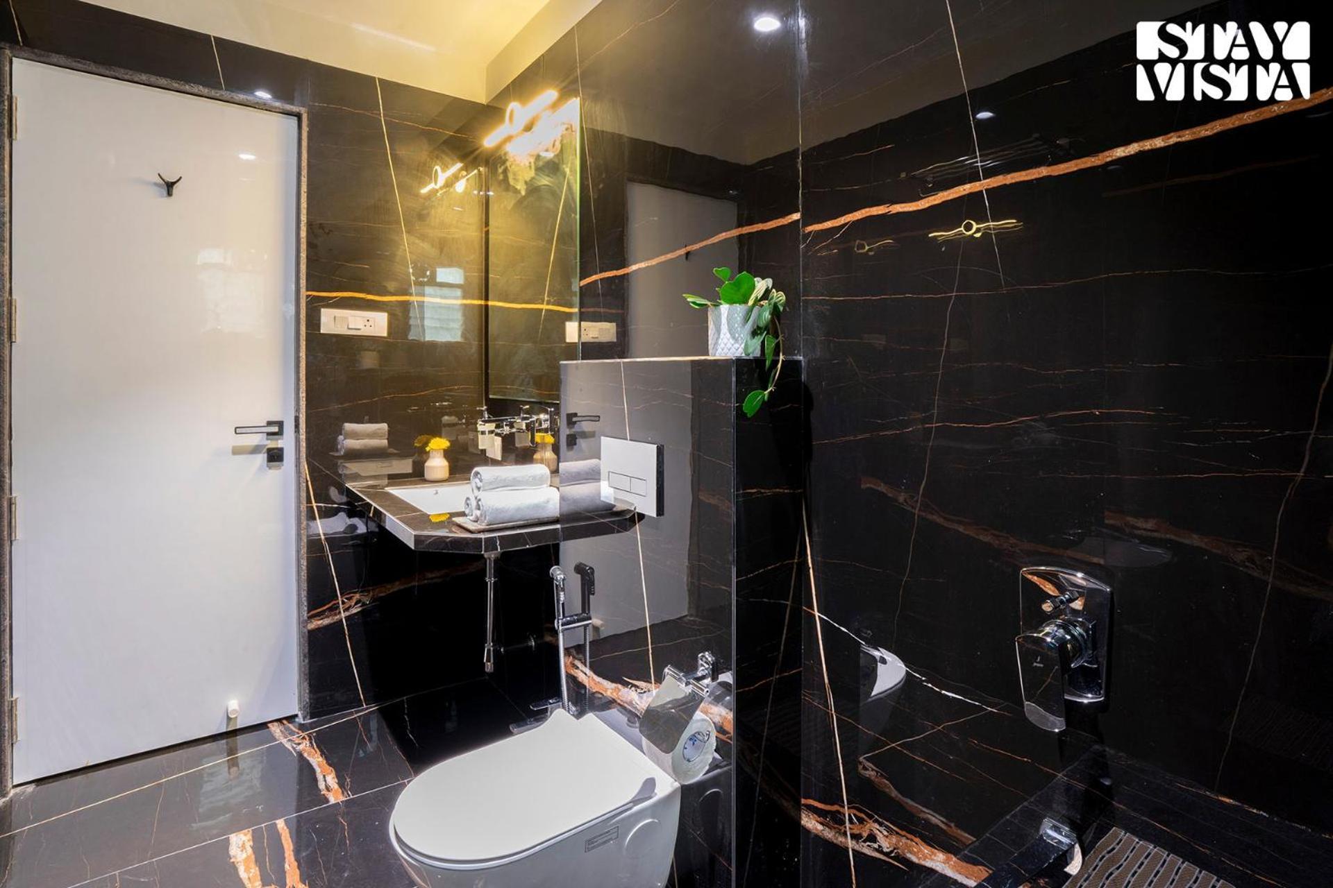 Stayvista At Majestic Whispers With Rooftop Pool Villa