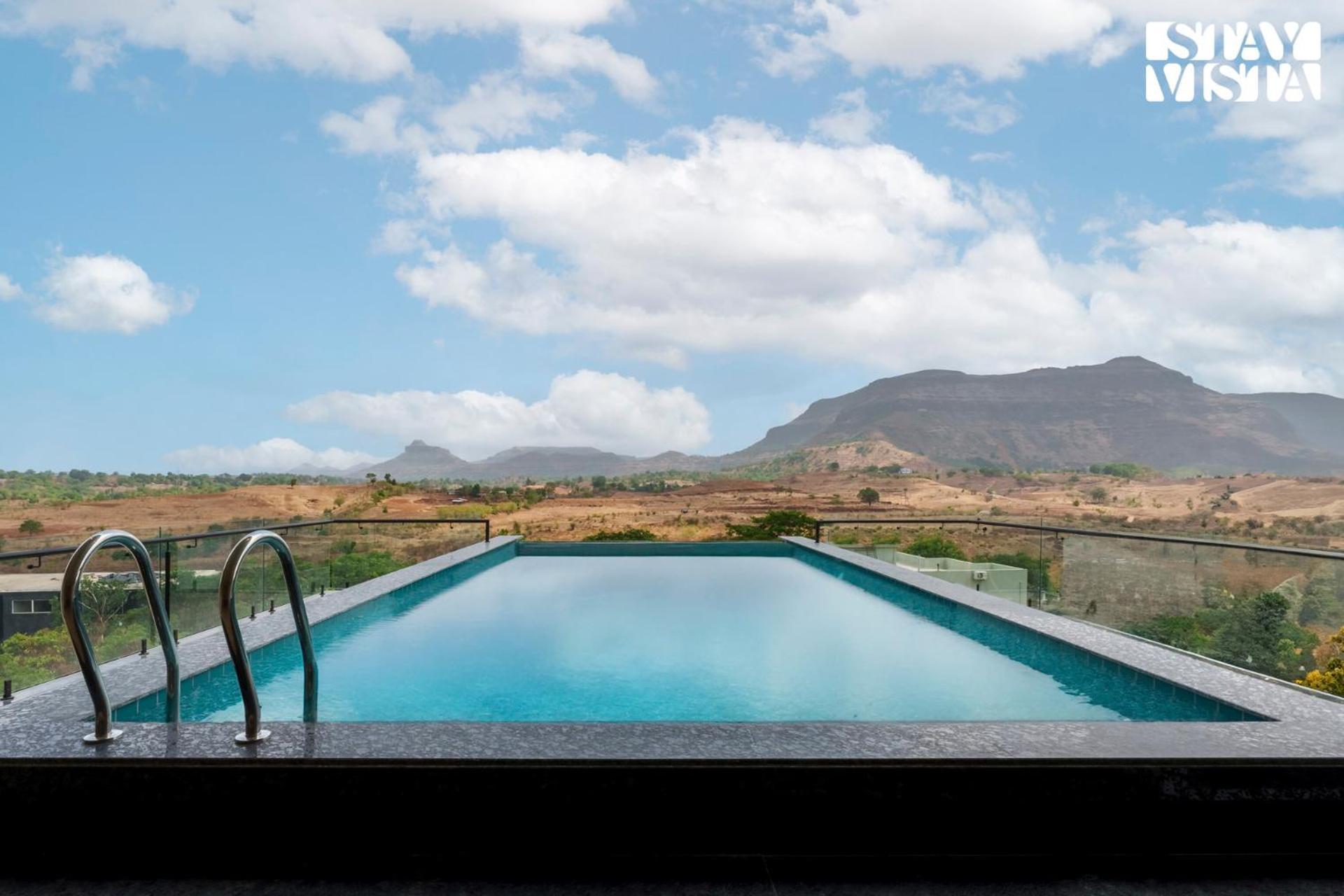 Villa Stayvista At Majestic Whispers With Rooftop Pool Nashik
