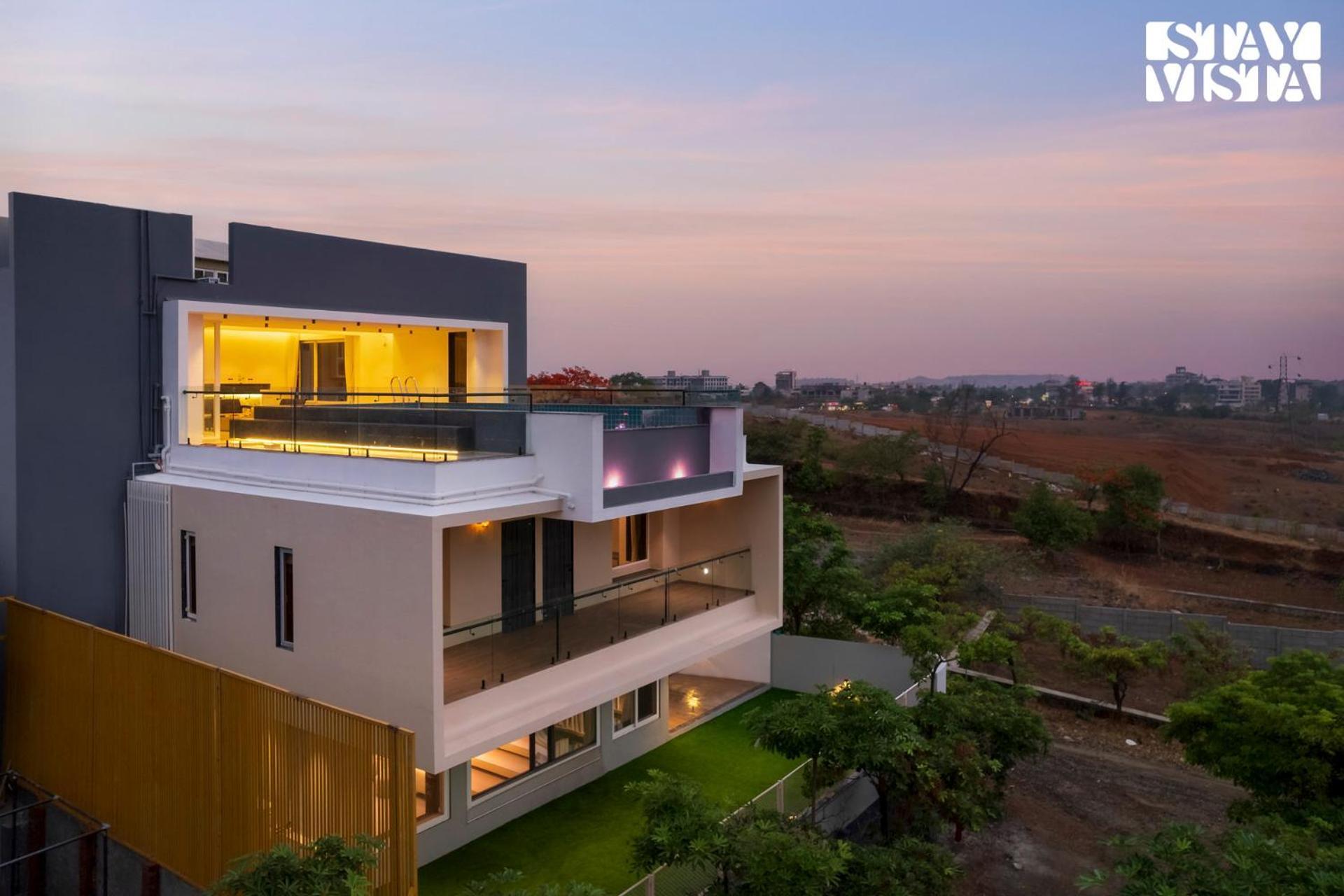 Stayvista At Majestic Whispers With Rooftop Pool * Nashik